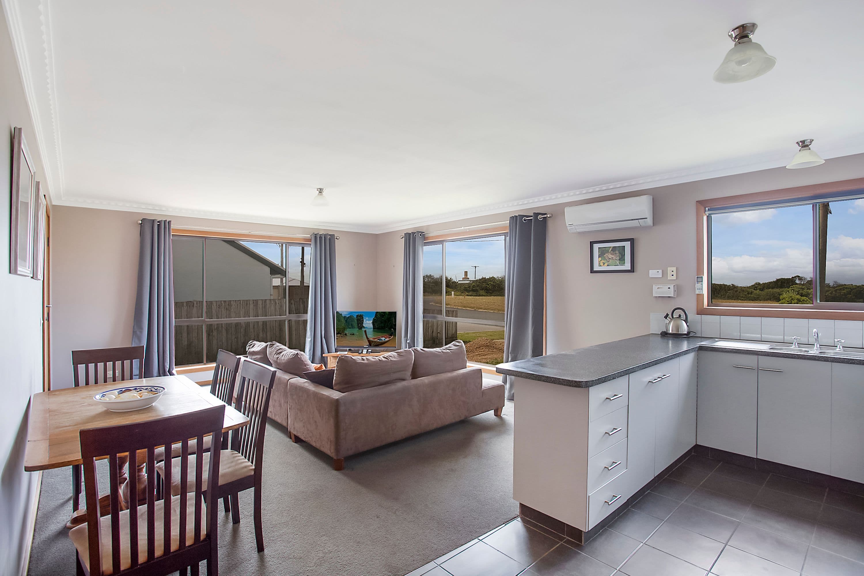 6 Merrett Street, Peterborough VIC 3270, Peterborough - Thumbnail 6