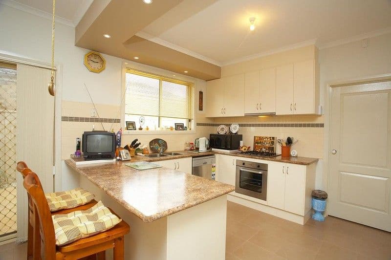 29 Kensei Street, MELTON VIC 3337, Melton - Thumbnail 3
