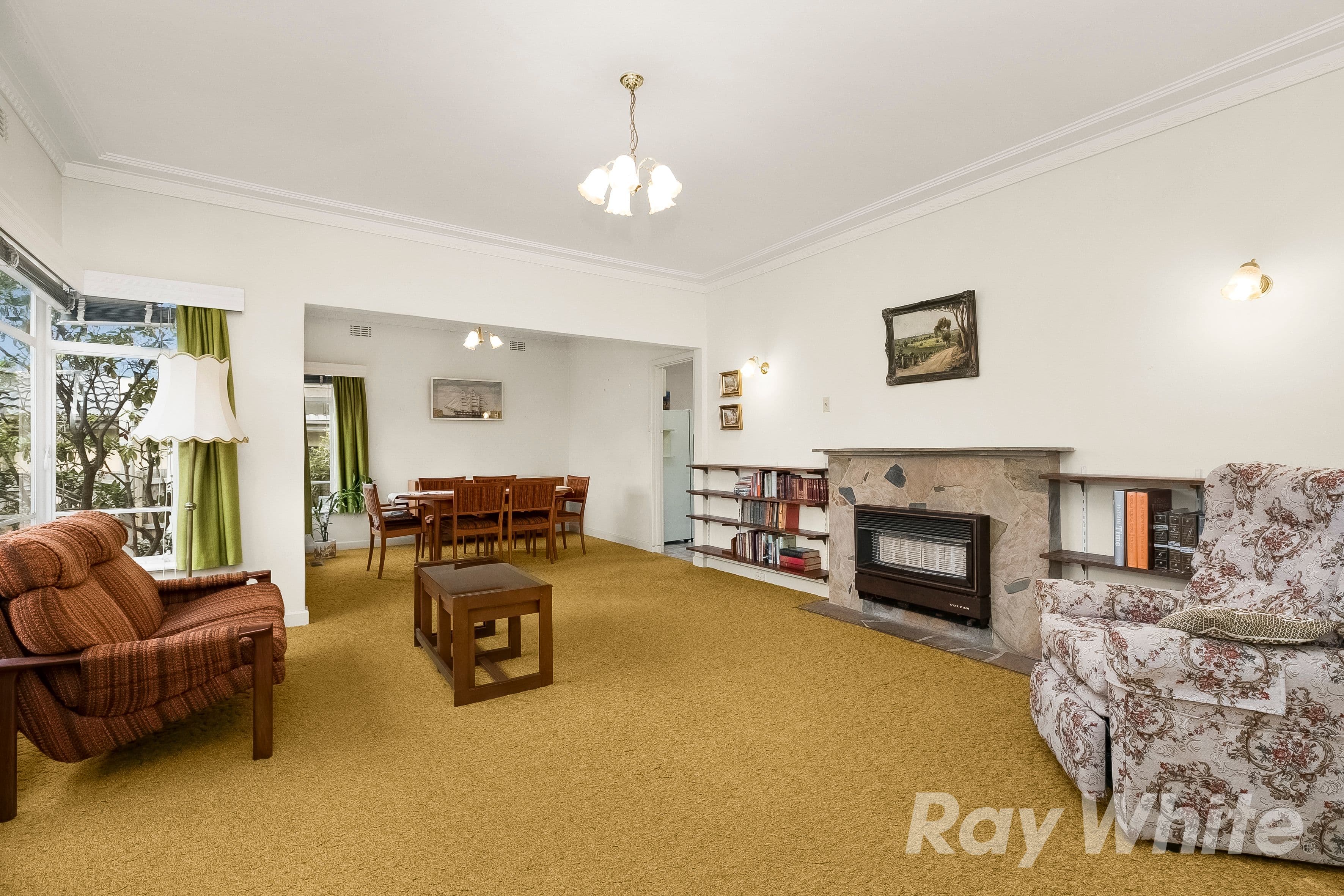 5 Charlton Street, Mount Waverley VIC 3149, Mount Waverley - Thumbnail 2