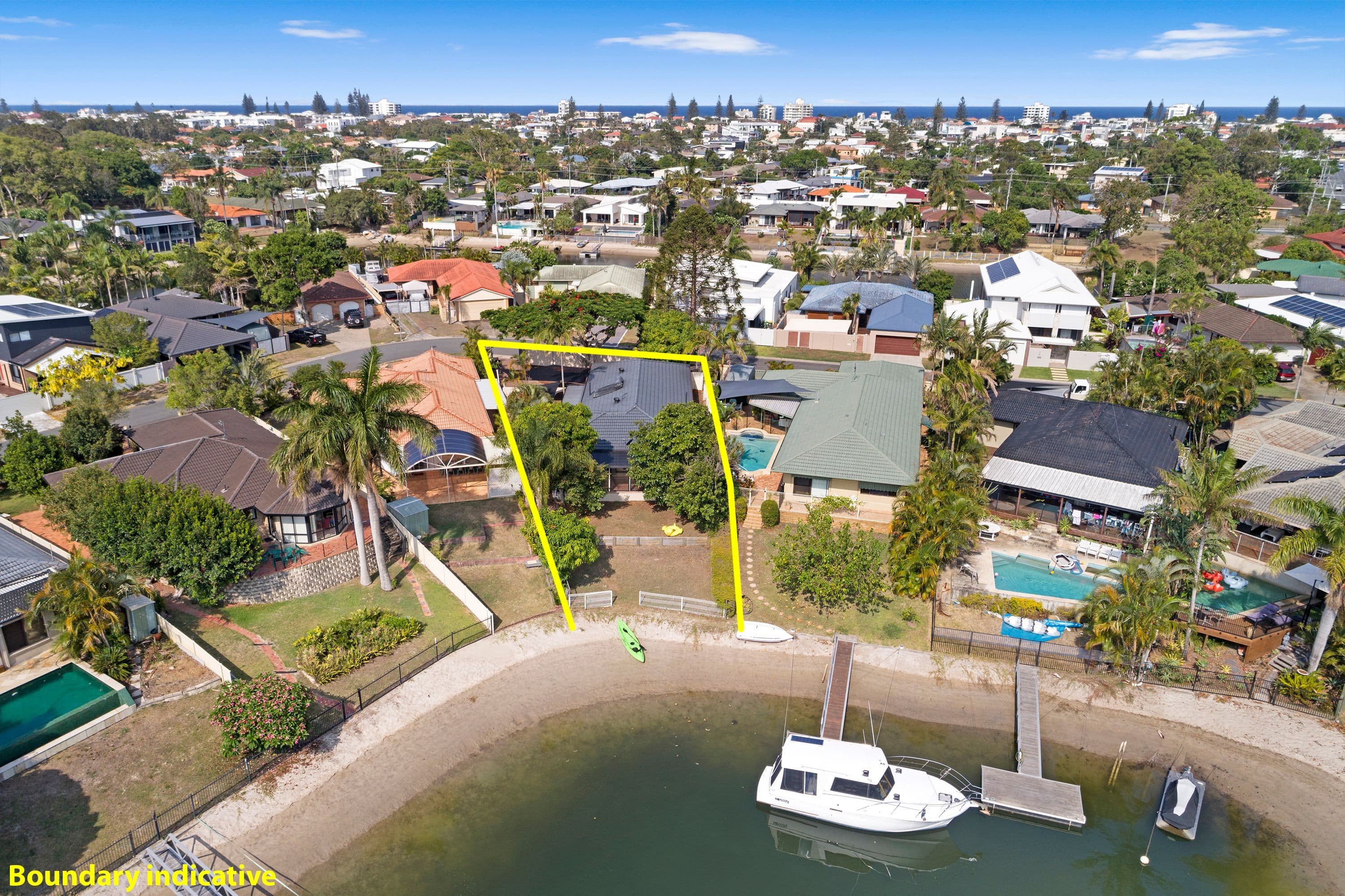 10 Helm Court, Mermaid Waters QLD 4218, Mermaid Waters - Thumbnail 3