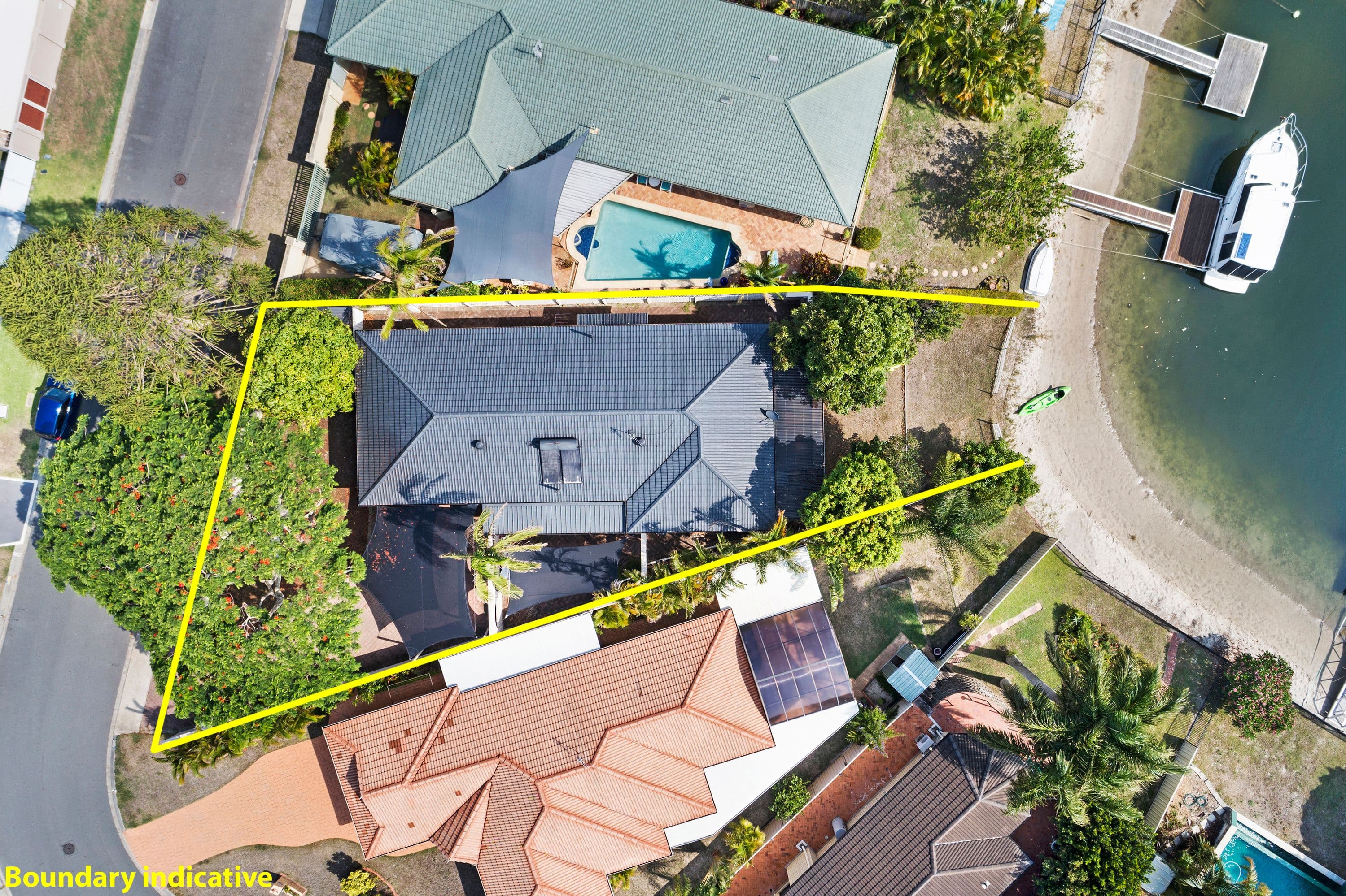 10 Helm Court, Mermaid Waters QLD 4218, Mermaid Waters - Thumbnail 7