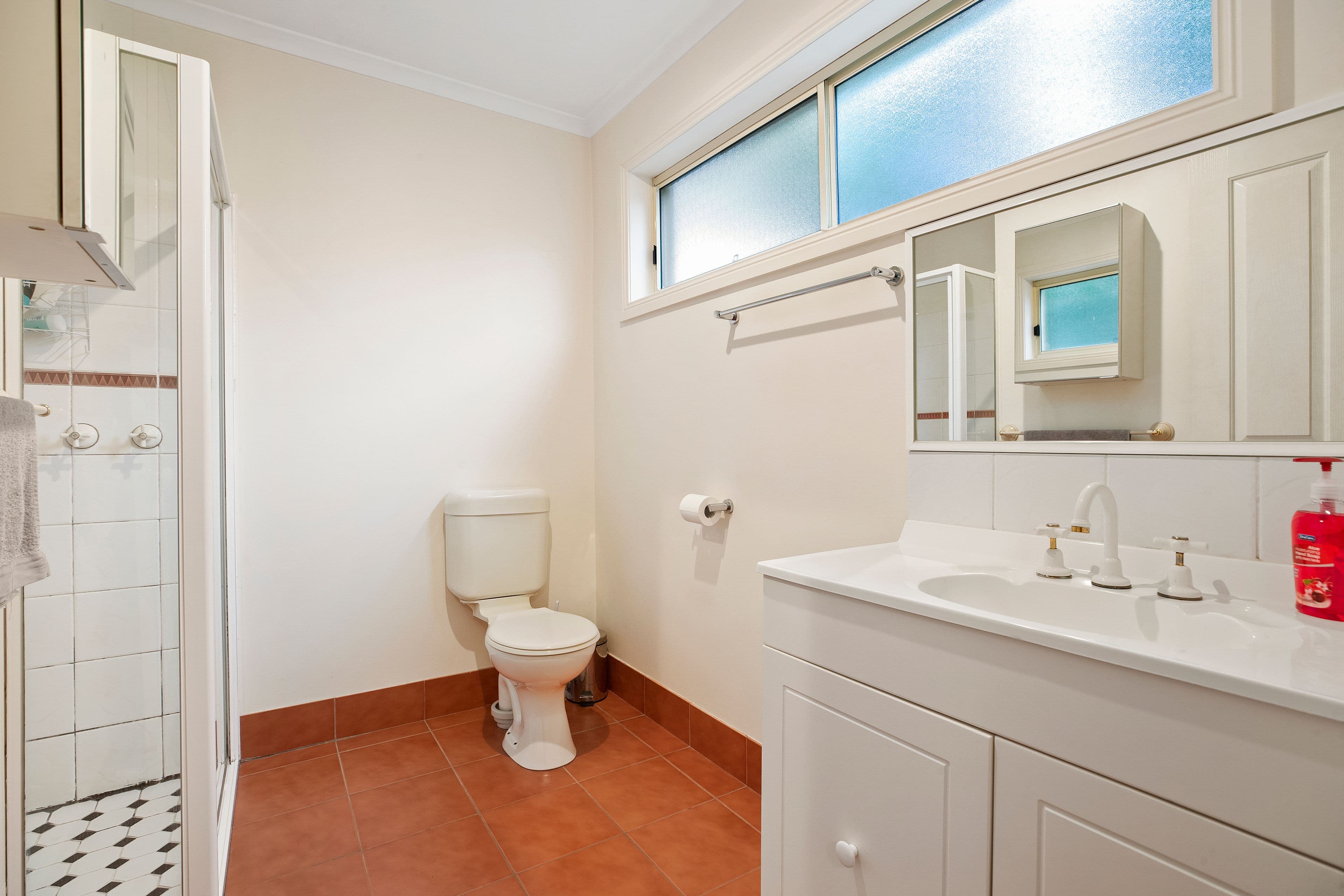 6 Neilson Street, Bayswater VIC 3153, Bayswater - Thumbnail 4