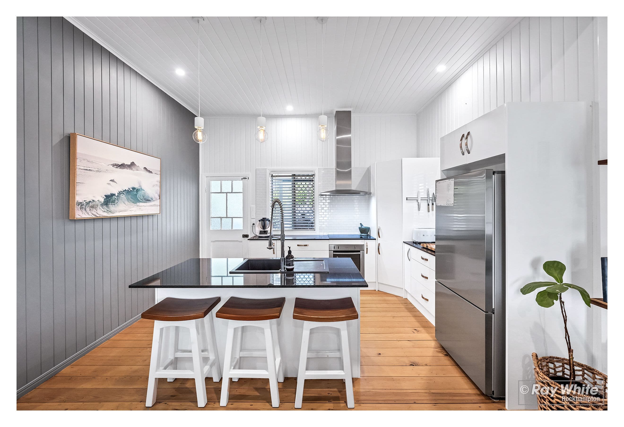 31 Palmer Street, Allenstown QLD 4700, Allenstown - Thumbnail 2