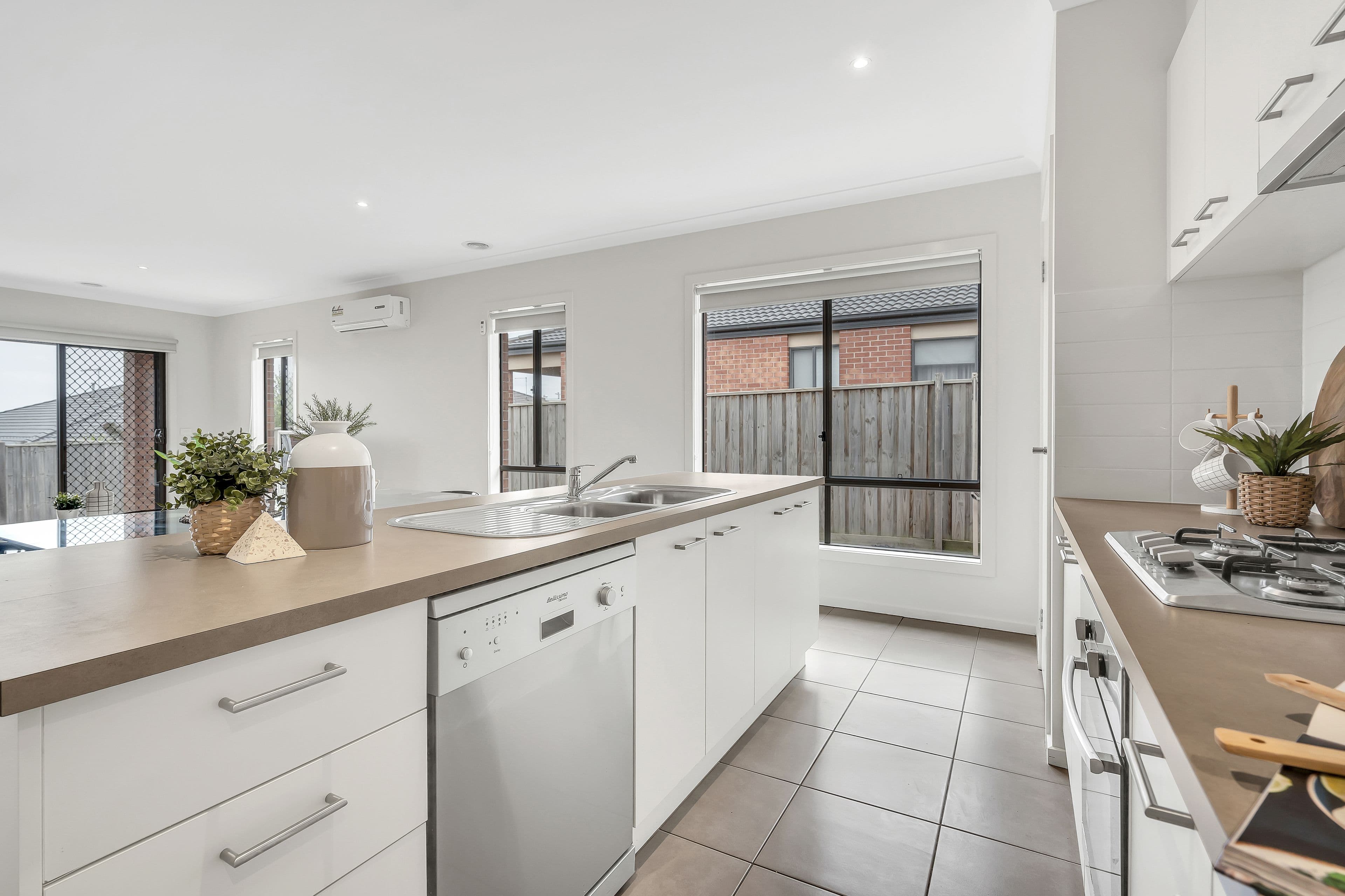 13 Telopea Avenue, Wallan VIC 3756, Wallan - Thumbnail 7