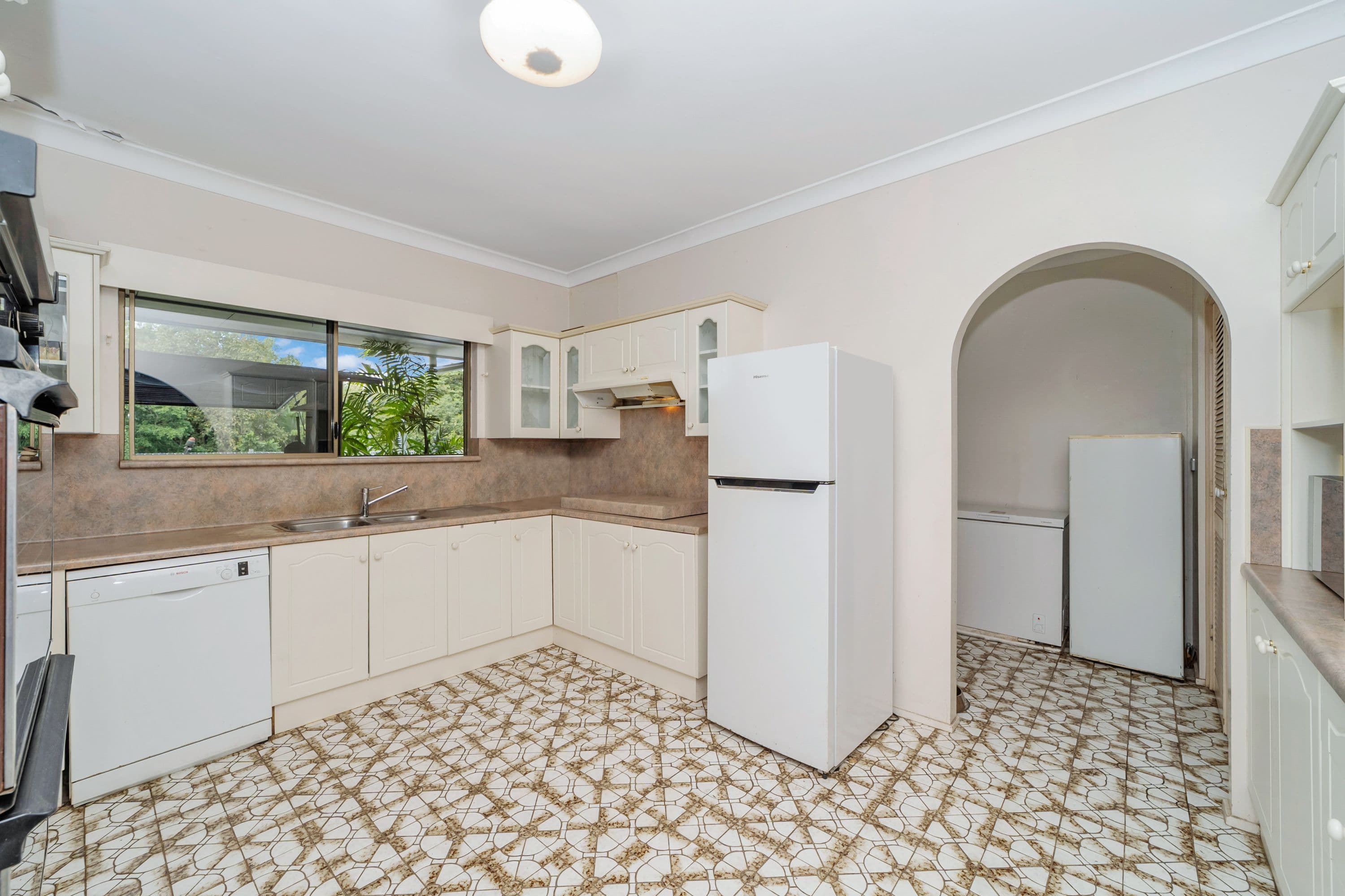 5 Alligator Creek Road, Alligator Creek QLD 4816, Alligator Creek - Thumbnail 4