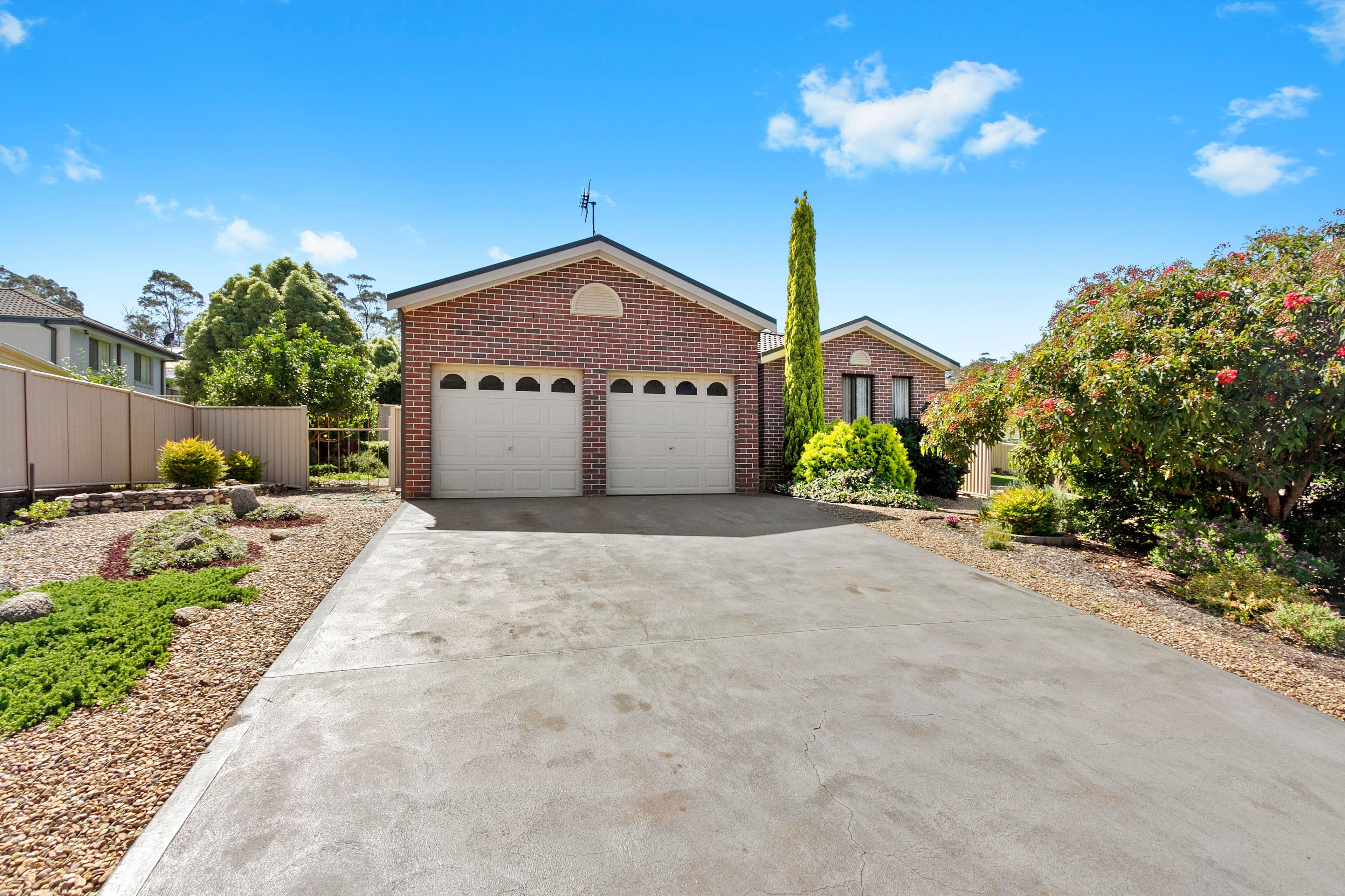17 Canning Crescent, Sunshine Bay - Image 1
