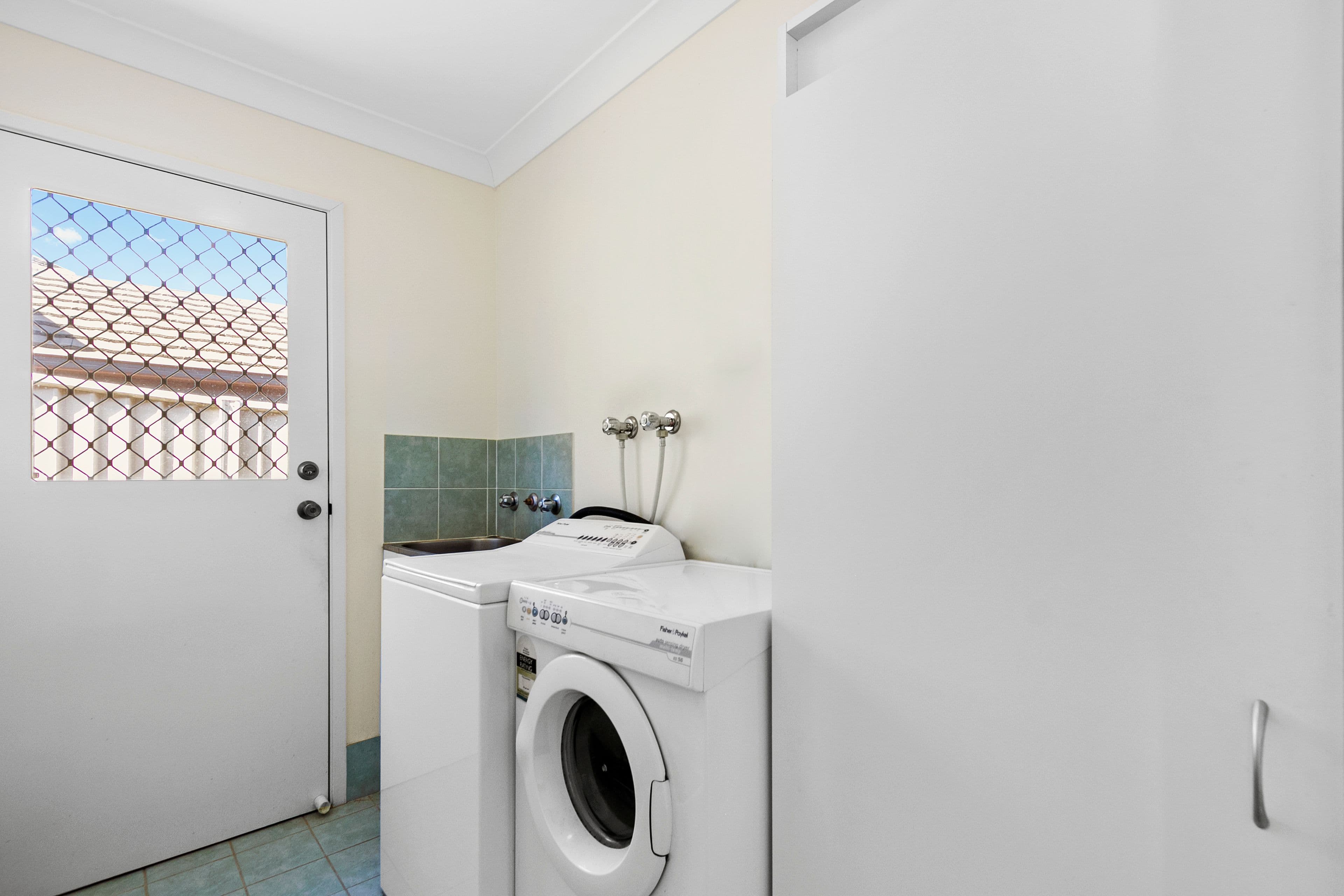 17 Canning Crescent, Sunshine Bay - Thumbnail 7