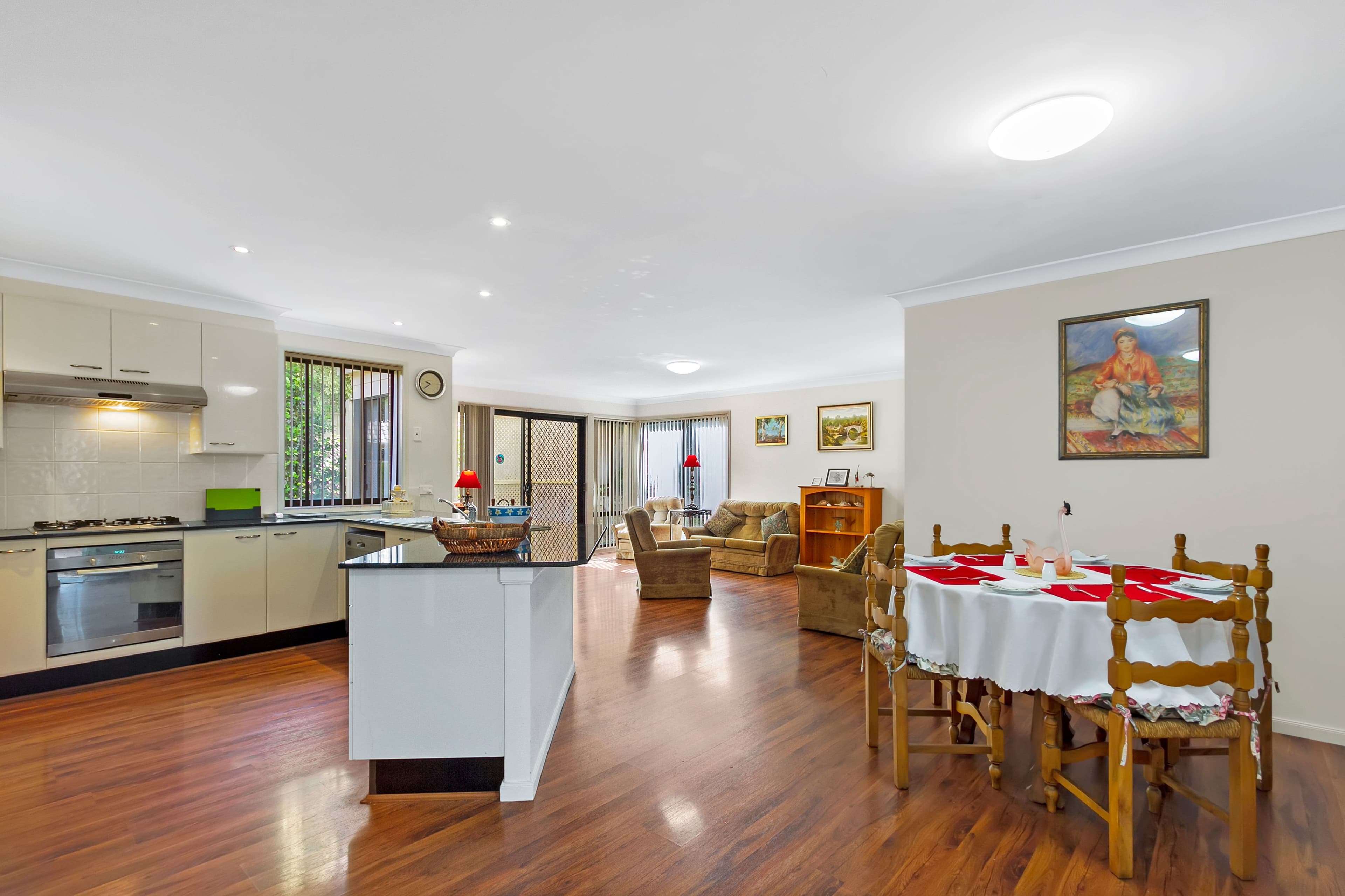17 Canning Crescent, Sunshine Bay - Thumbnail 8