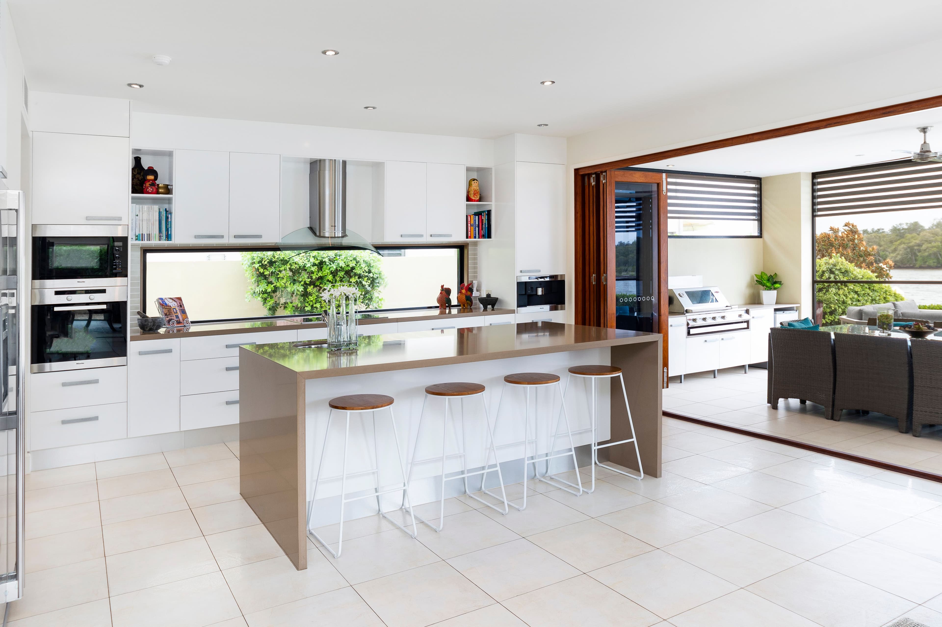 8089 Riverside Drive, Sanctuary Cove QLD 4212, Sanctuary Cove - Thumbnail 2