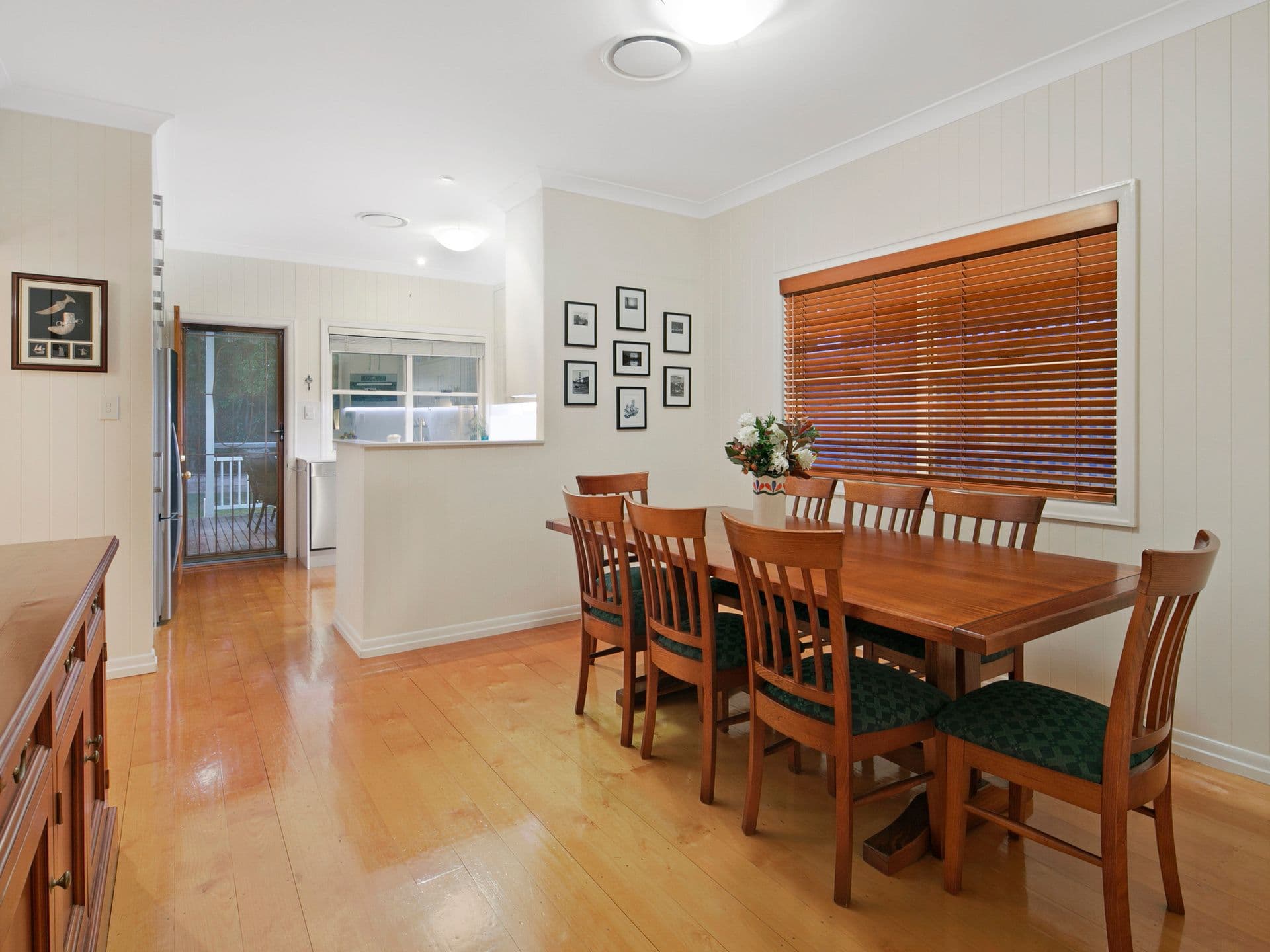 7 Esmonde Place, Coorparoo QLD 4151, Coorparoo - Thumbnail 4