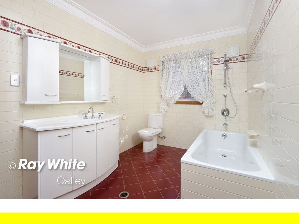 85 Lansdowne Parade, Oatley - Thumbnail 5