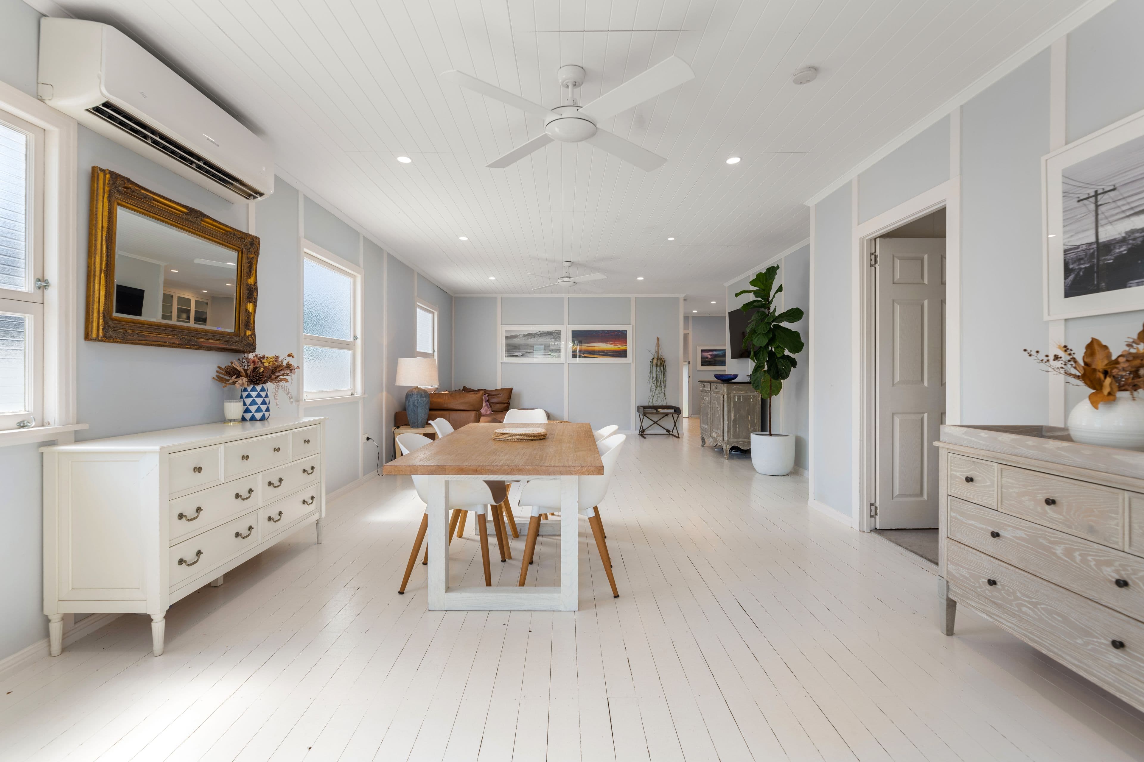 38 Venice Street, Mermaid Beach QLD 4218, Mermaid Beach - Thumbnail 2