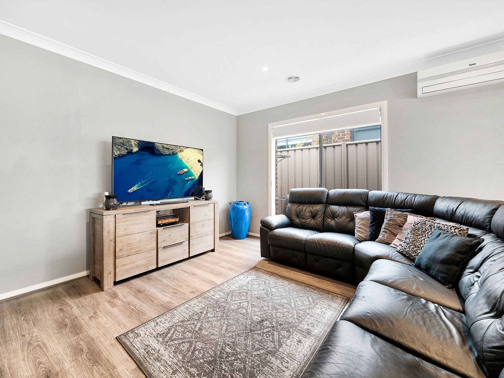 8 Davidson Street, Pakenham VIC 3810, Pakenham - Thumbnail 7