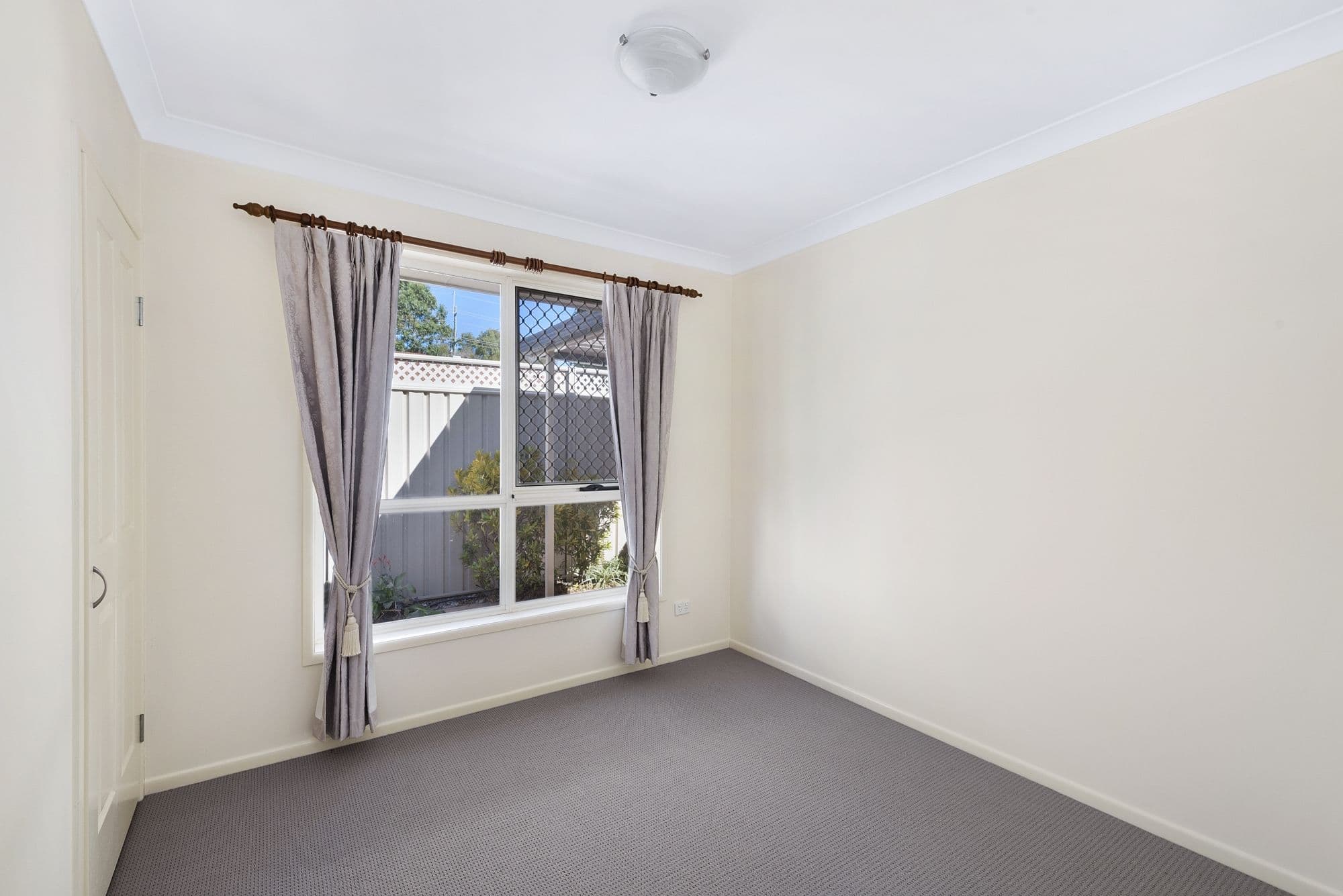 11 Stamp Street, Deception Bay QLD 4508, Deception Bay - Thumbnail 4