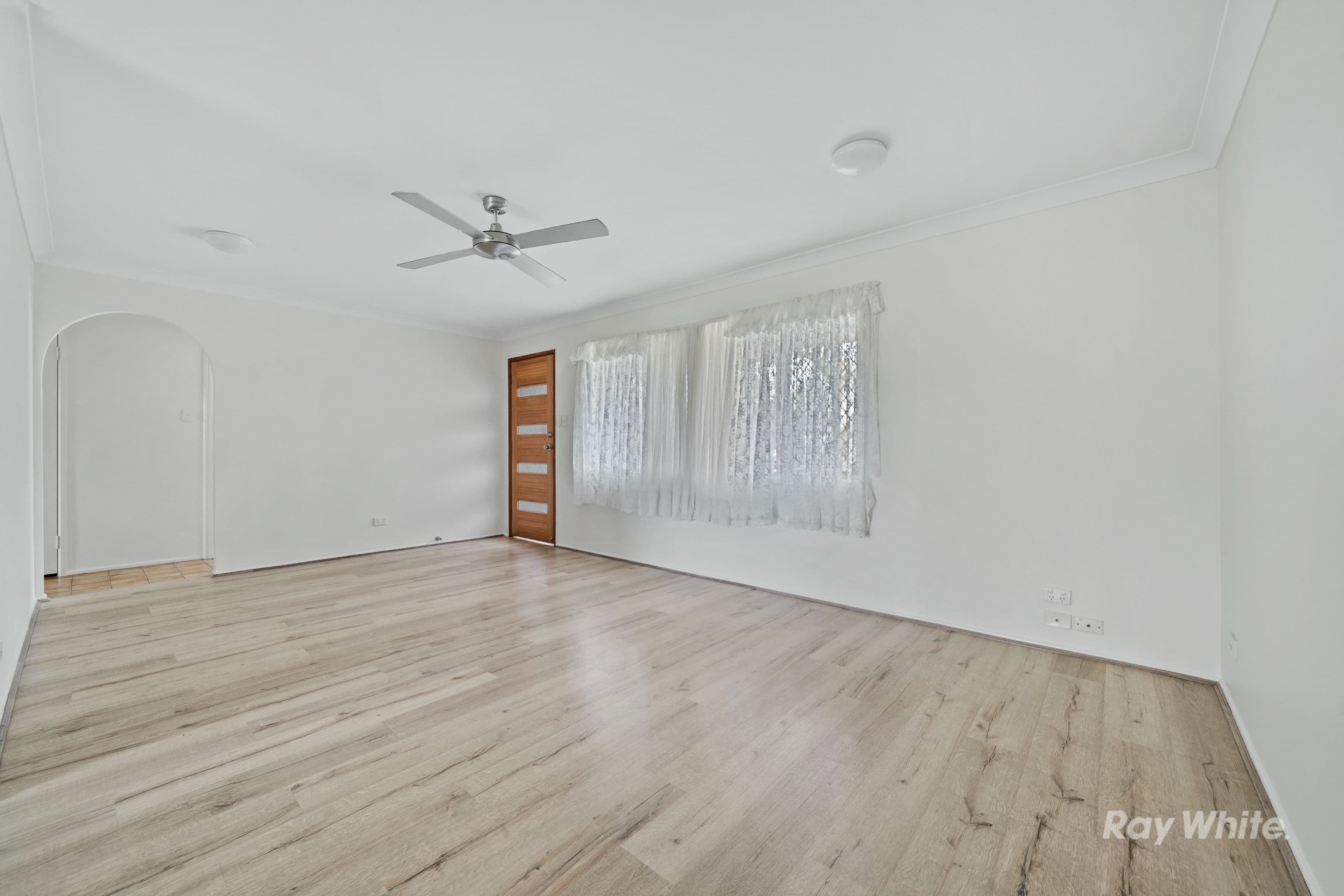 14 Mayfair Drive, Browns Plains QLD 4118, Browns Plains - Thumbnail 2