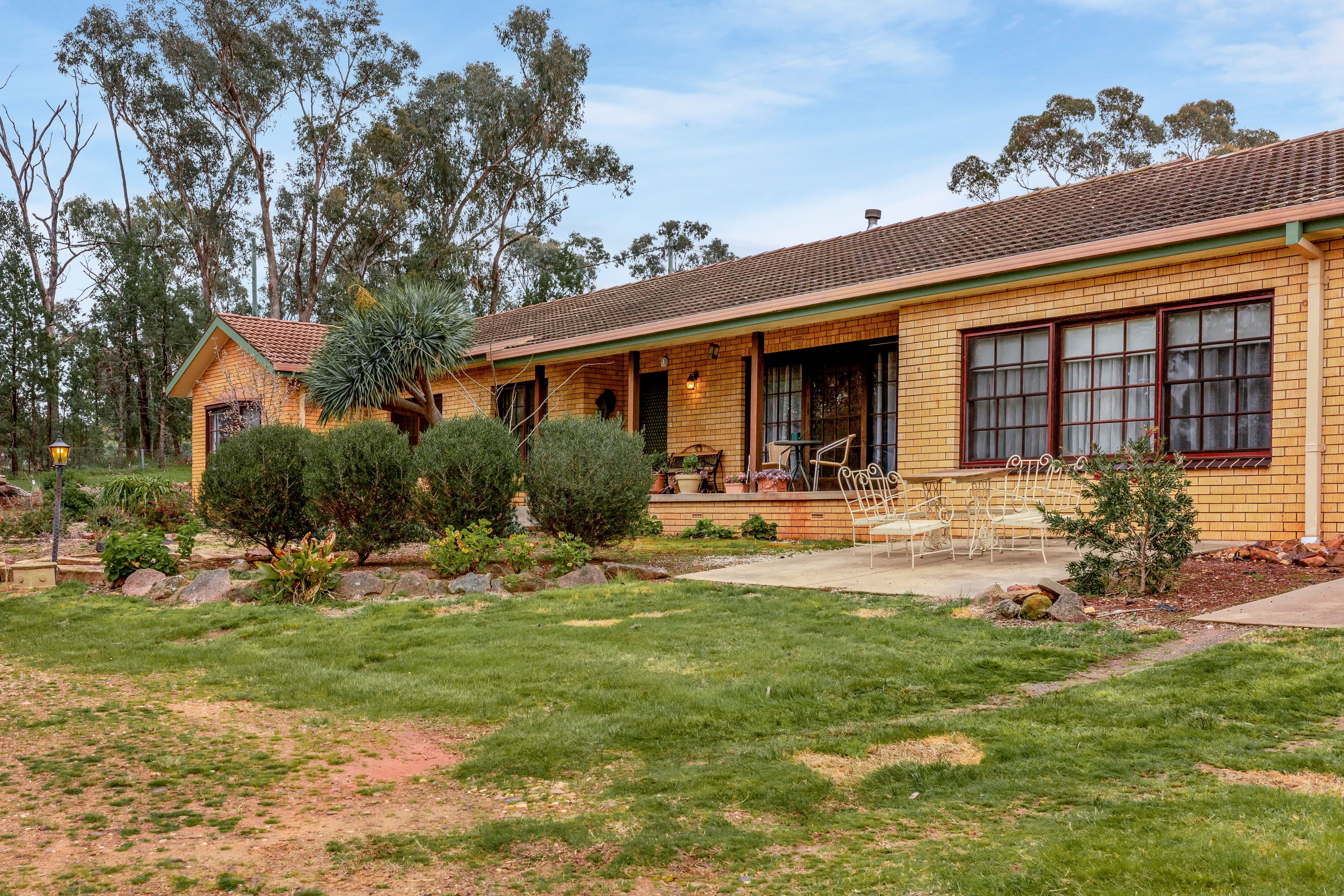 2 Austin Place, Coolamon NSW 2701, Coolamon - Thumbnail 2