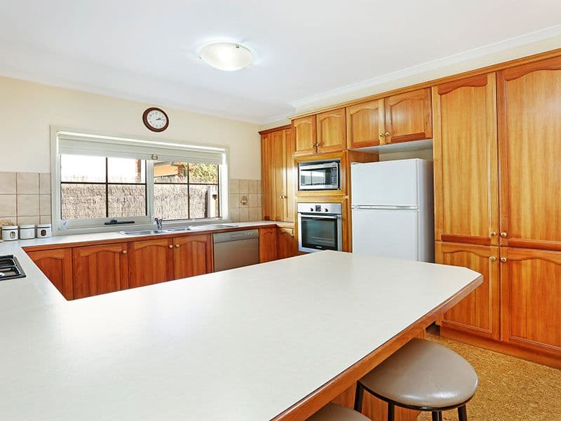 13 Cortland Drive, HIGHTON VIC 3216, Highton - Thumbnail 7