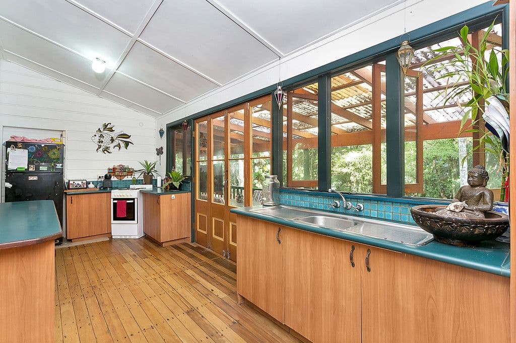 16 Kullaroo Close, Kuranda QLD 4881, Kuranda - Thumbnail 2