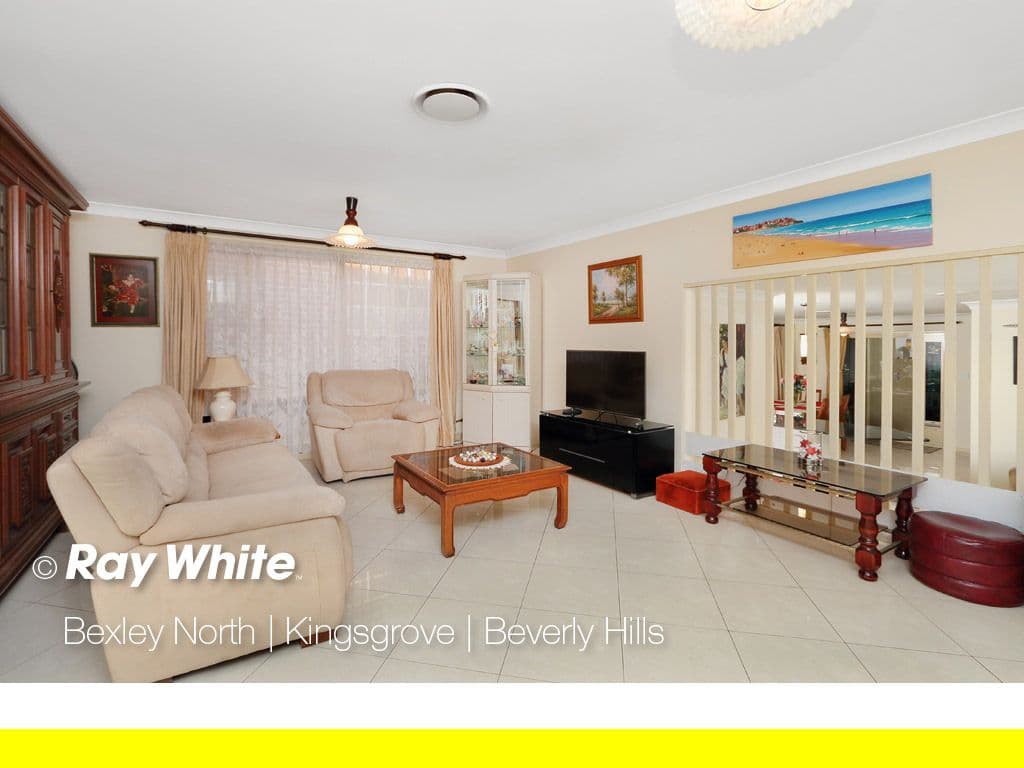 20 Sylvester Avenue, Roselands - Image 1
