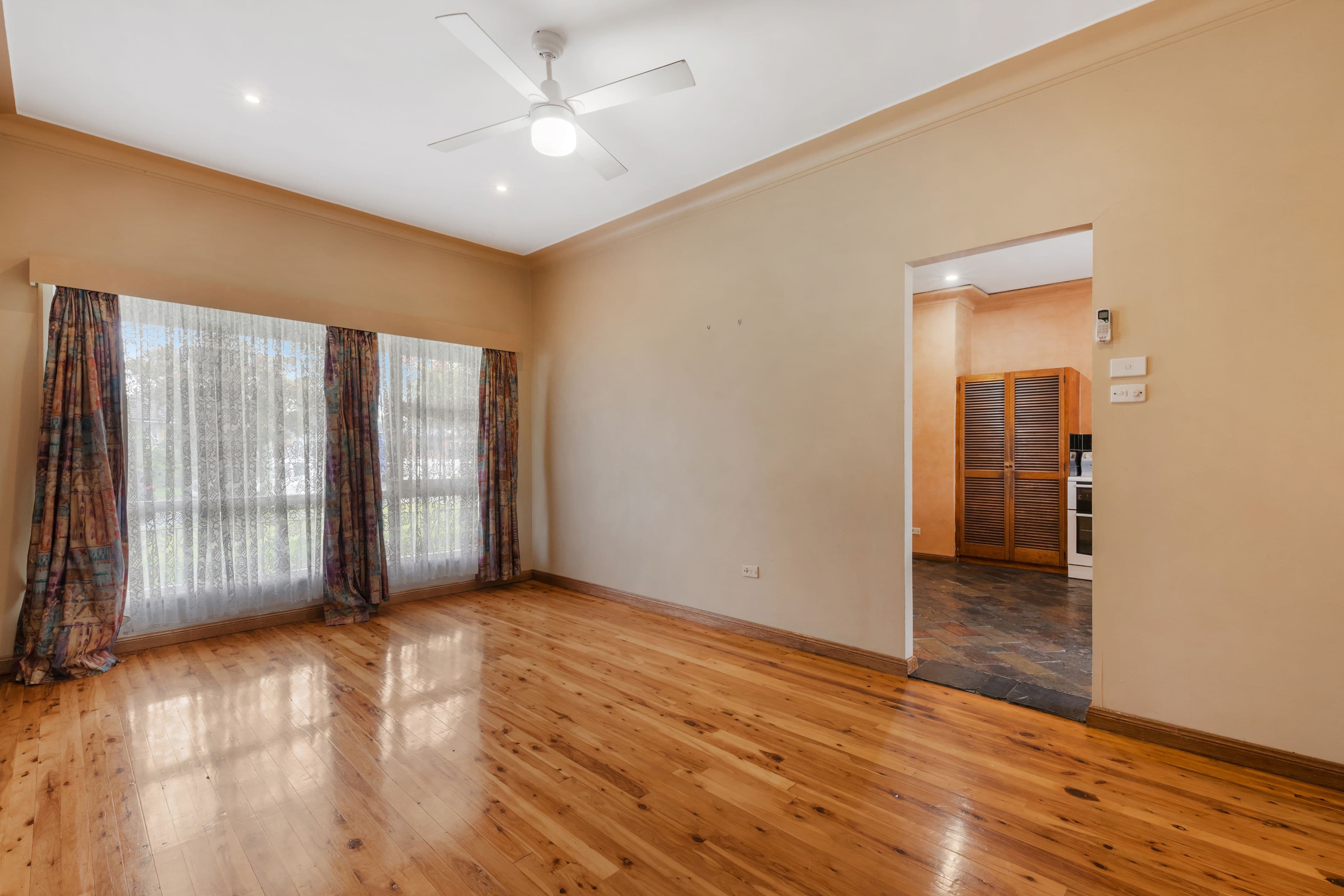 55 Goodacre Avenue, Fairfield West NSW 2165, Fairfield West - Thumbnail 6