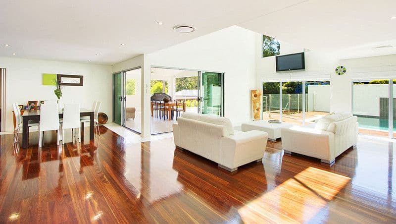 67  Simpsons Road, ELANORA QLD 4221, Elanora - Thumbnail 2