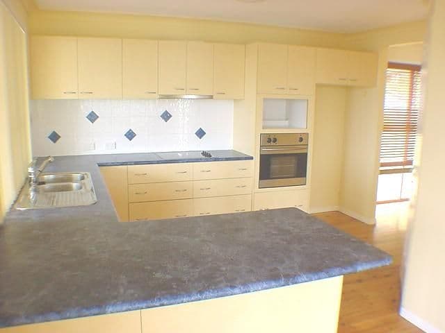 6 Memoire Court, EATONS HILL QLD 4037, Eatons Hill - Thumbnail 3