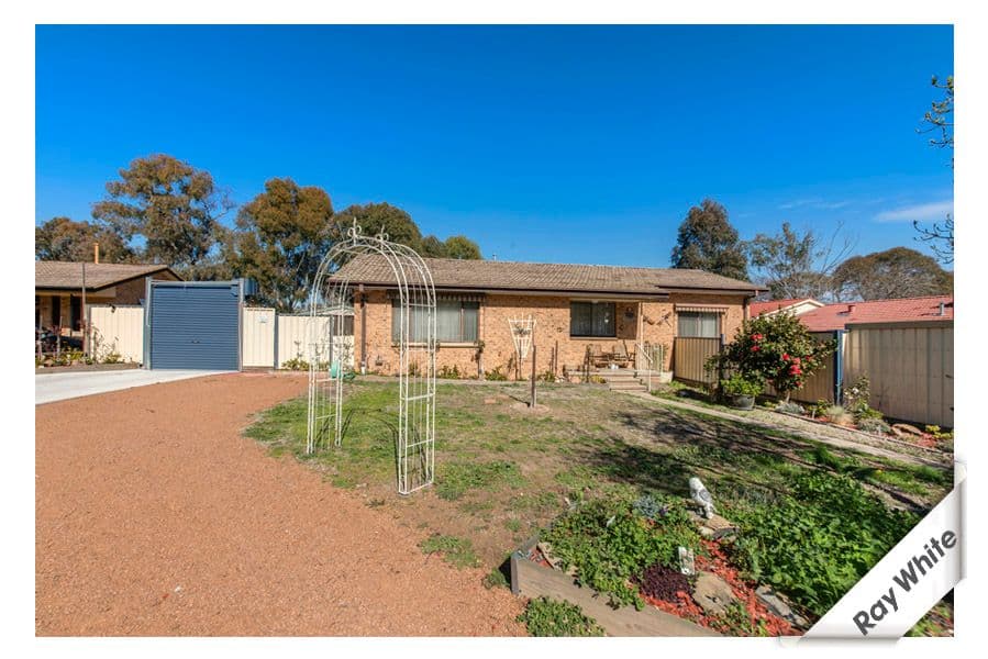 12 Kingham Place, CHARNWOOD ACT 2615, Charnwood - Image 1