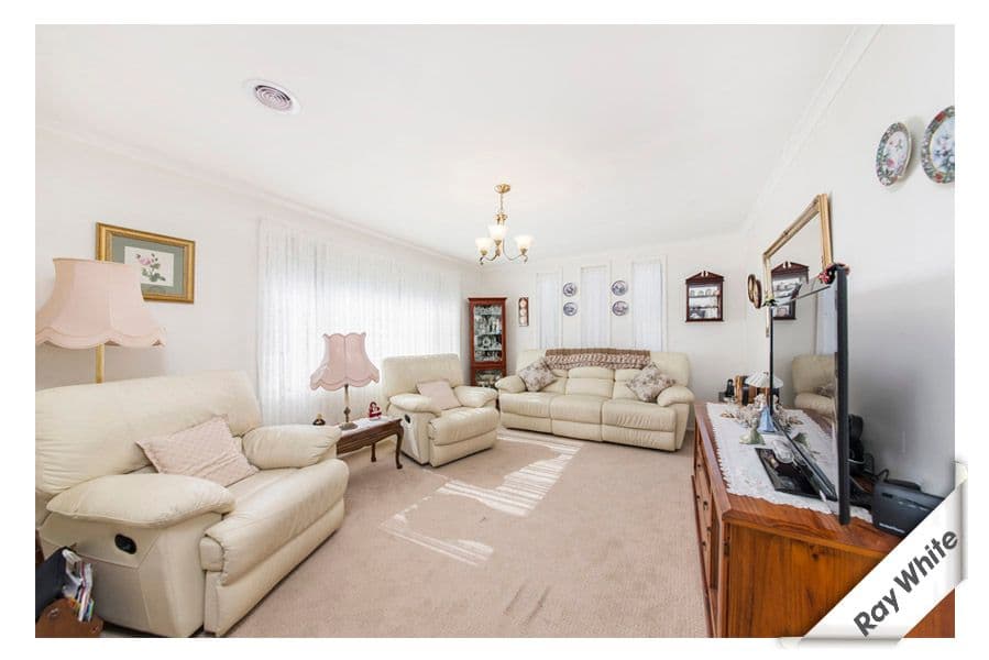 12 Kingham Place, CHARNWOOD ACT 2615, Charnwood - Thumbnail 3