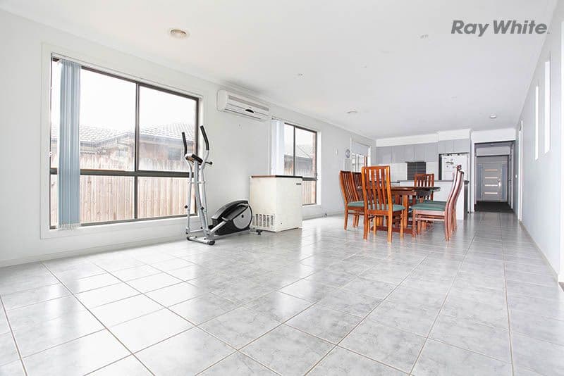 37 HAMISH Drive, TARNEIT VIC 3029, Tarneit - Thumbnail 4