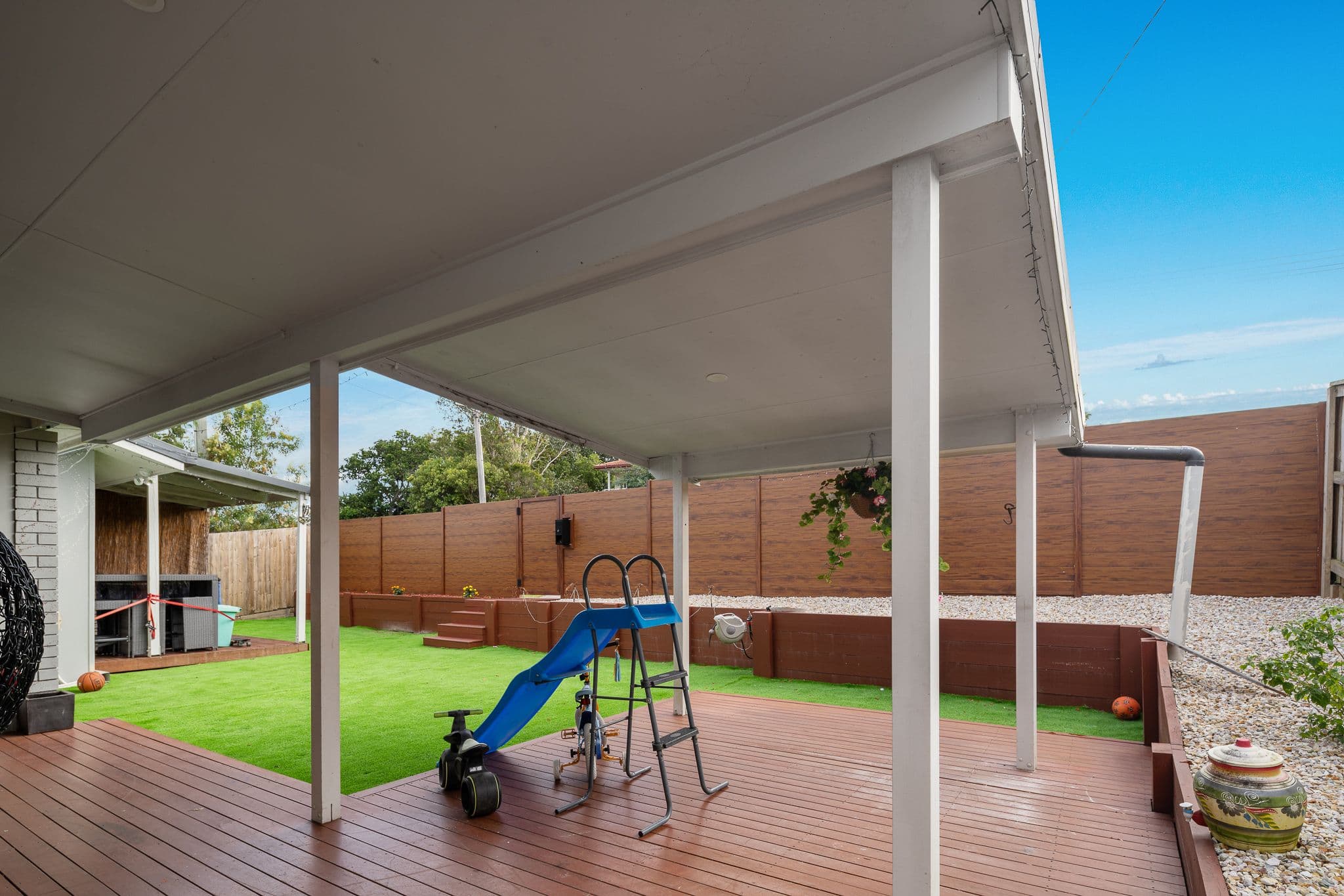 106 Ridgeway Avenue, Southport QLD 4215, Southport - Thumbnail 5