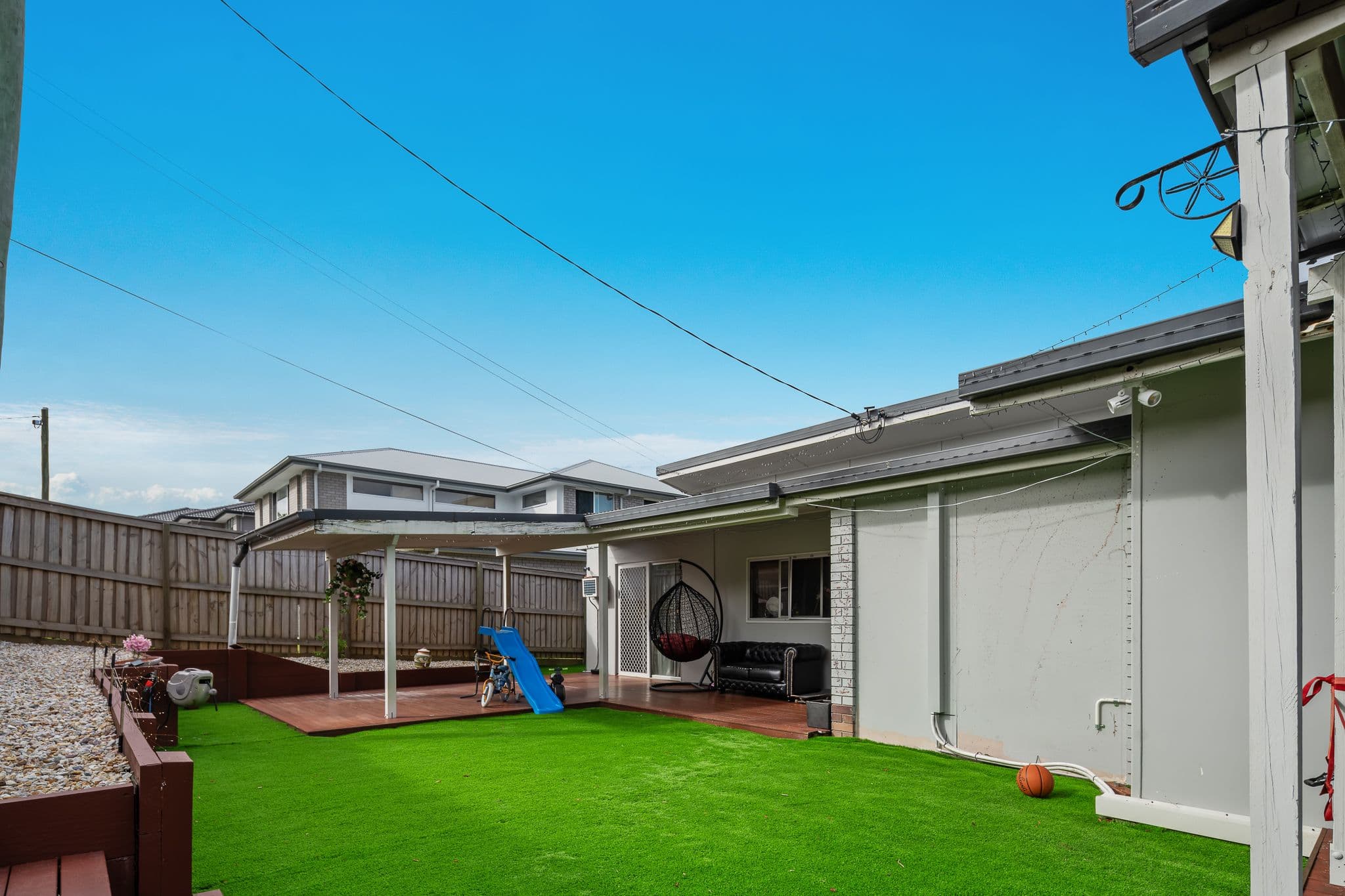 106 Ridgeway Avenue, Southport QLD 4215, Southport - Thumbnail 6