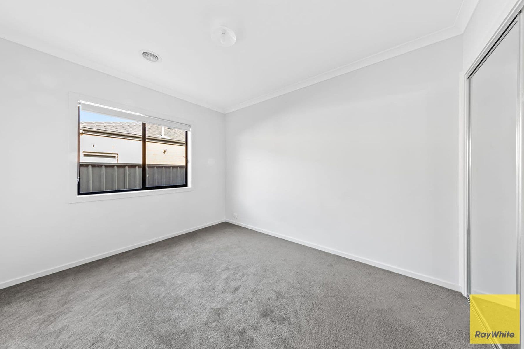 39 Hemingway Drive, Rockbank VIC 3335, Rockbank - Thumbnail 8