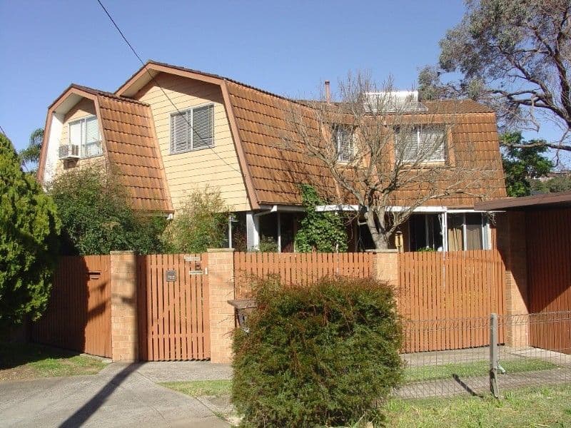 4 Olwyn Place, EARLWOOD NSW 2206, Earlwood - Image 1