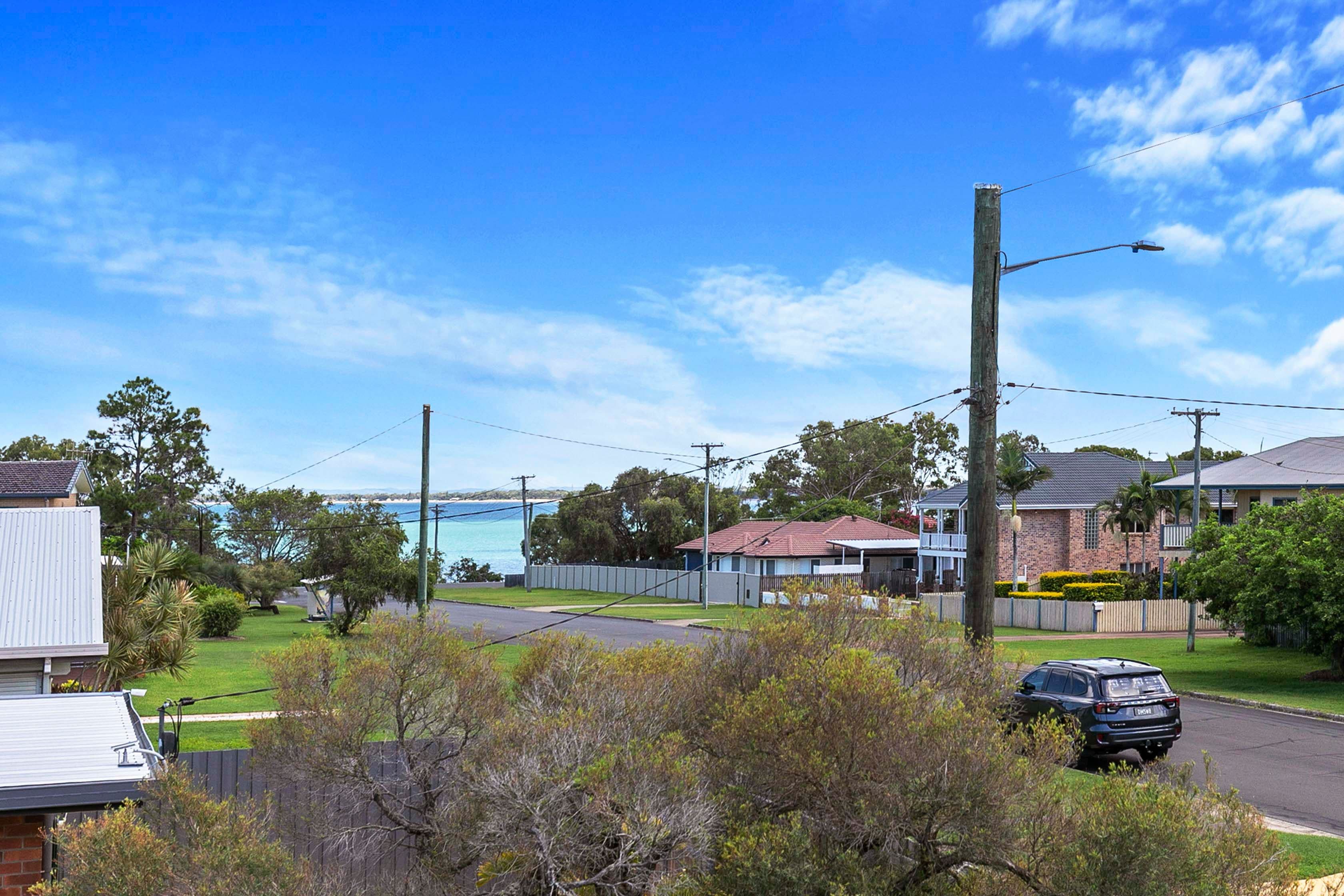 90 Corfield Street, Point Vernon QLD 4655, Point Vernon - Thumbnail 2