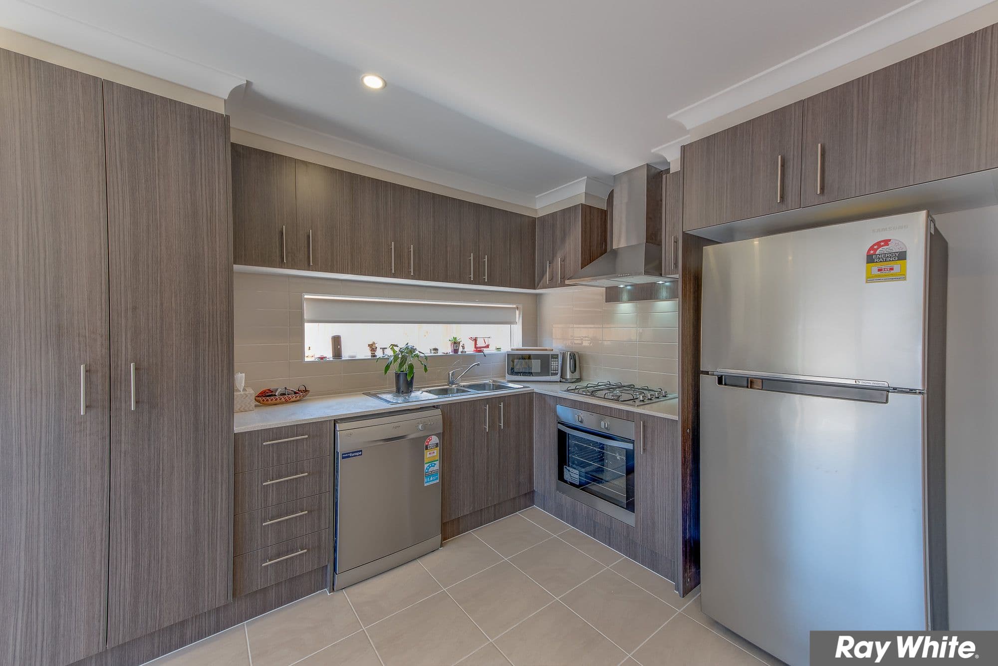 10 Yaleri Rise, Werribee VIC 3030, Werribee - Thumbnail 4