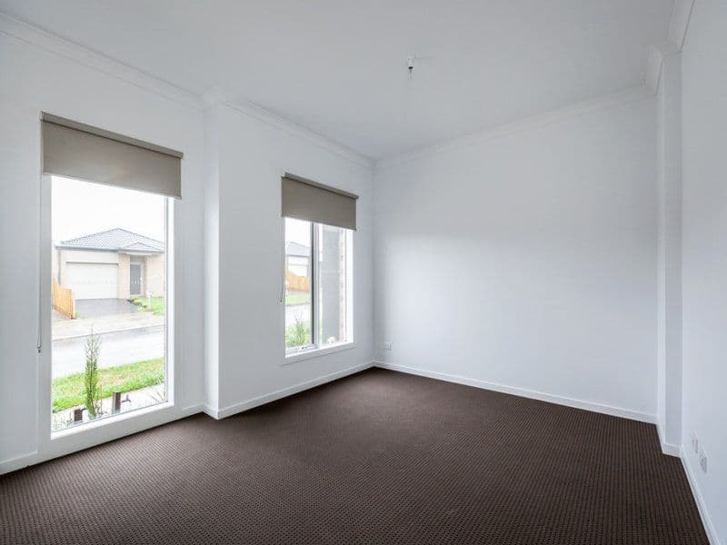 28 Oriano Street, Epping VIC 3076, Epping - Thumbnail 4
