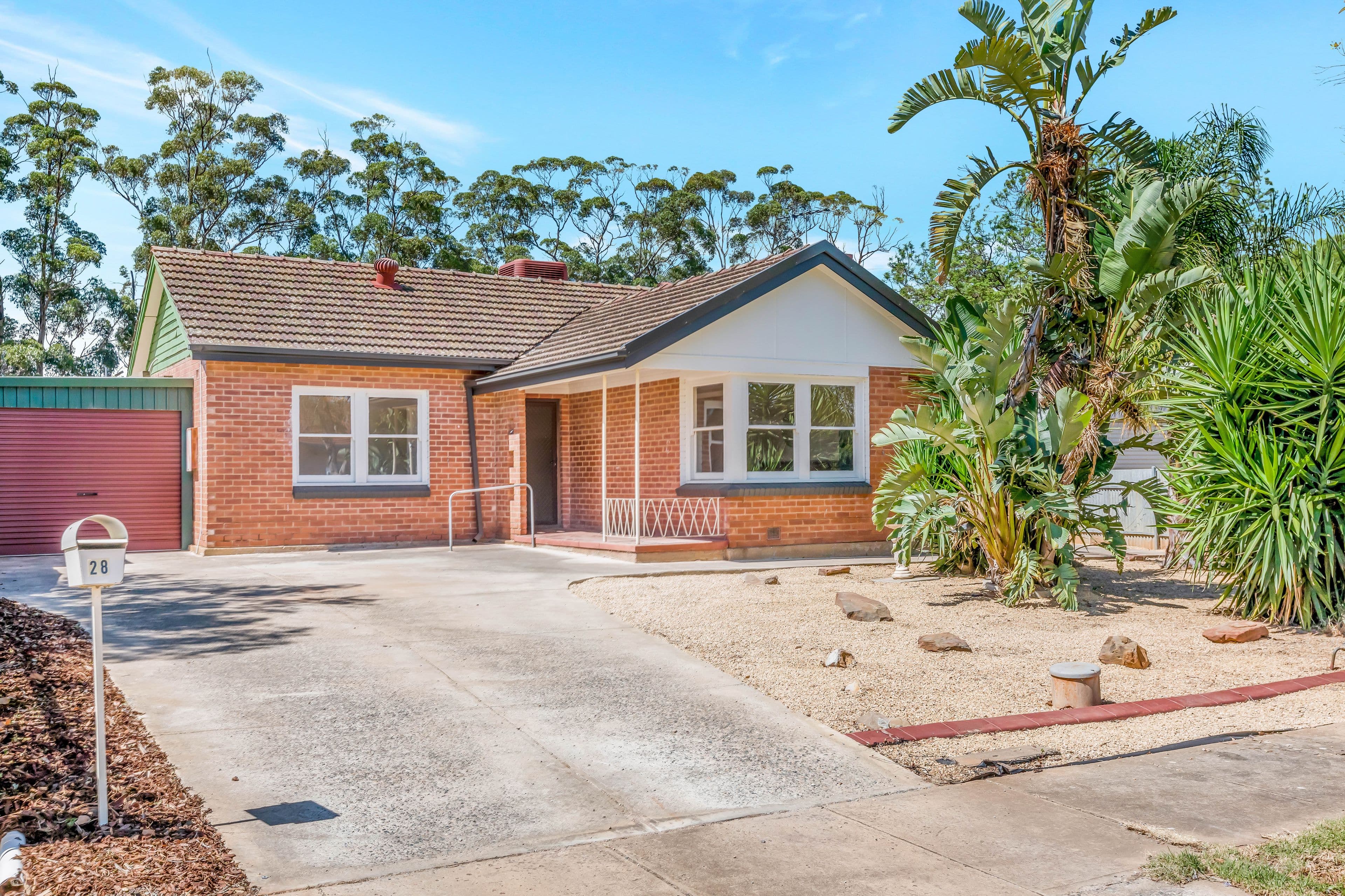 28 Chaddenwick Road, Elizabeth Vale SA 5112, Elizabeth Vale - Thumbnail 2