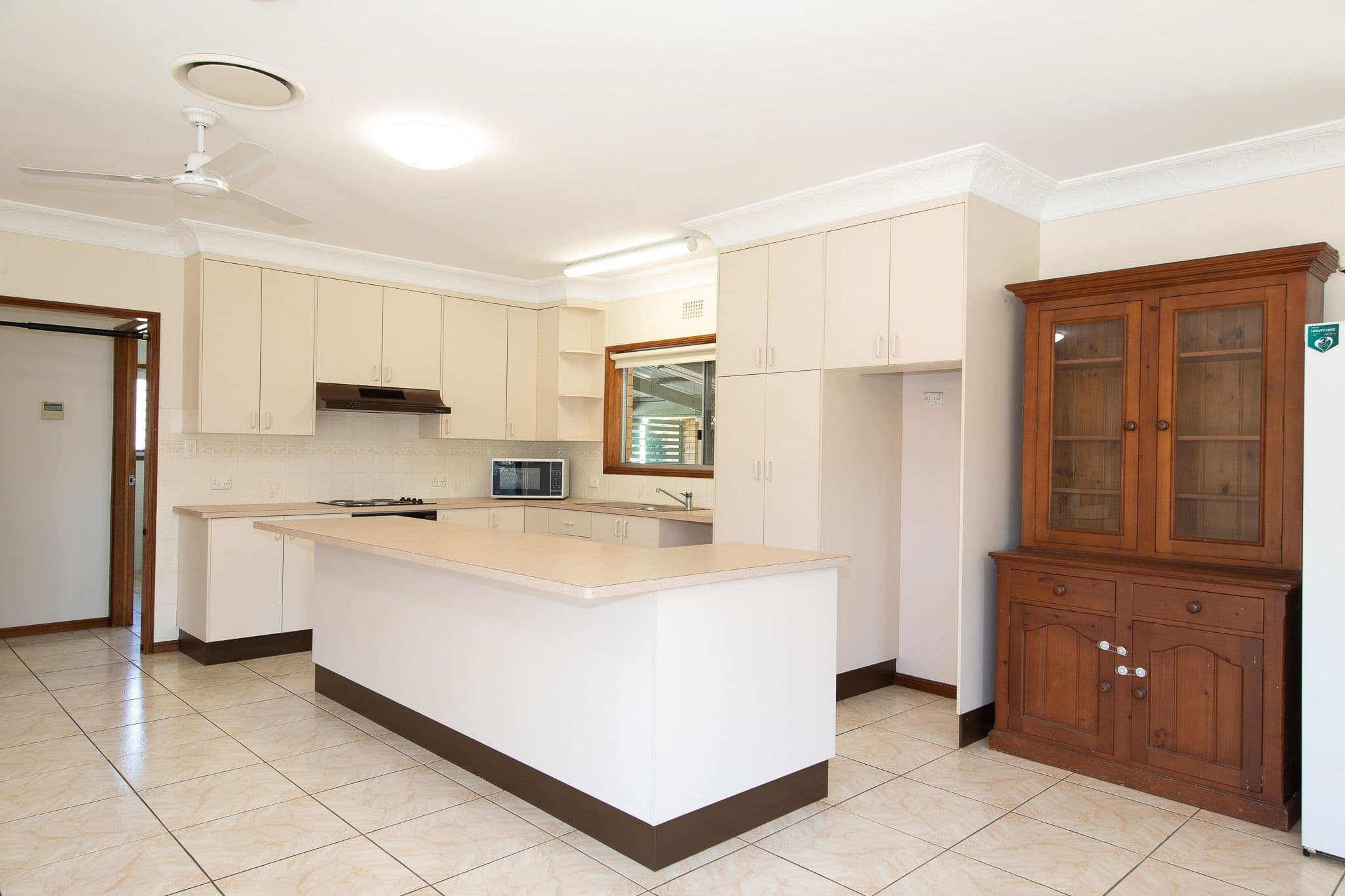 341 Springwood Road, Springwood QLD 4127, Springwood - Thumbnail 2