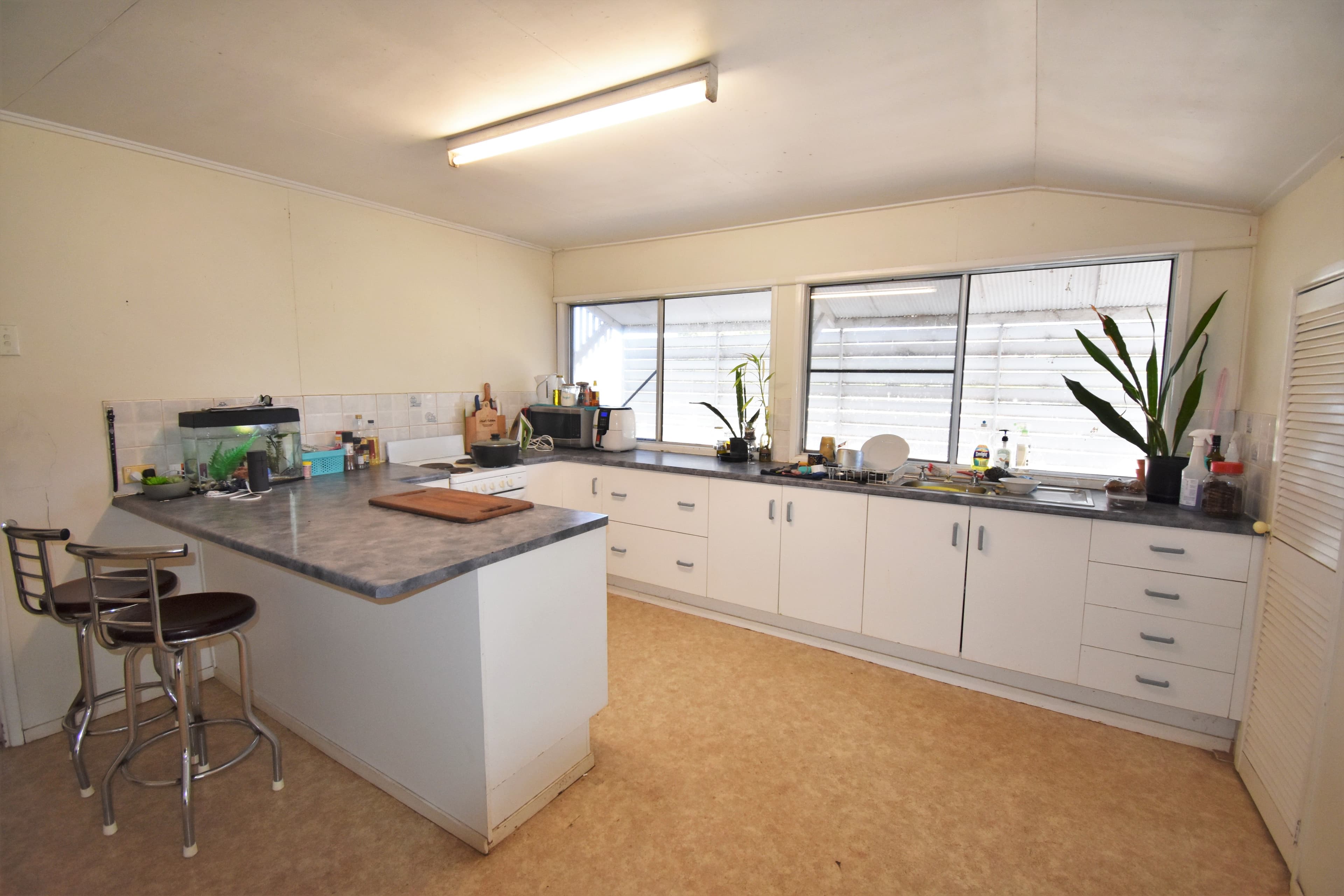 163 Emu Street, Longreach QLD 4730, Longreach - Thumbnail 5