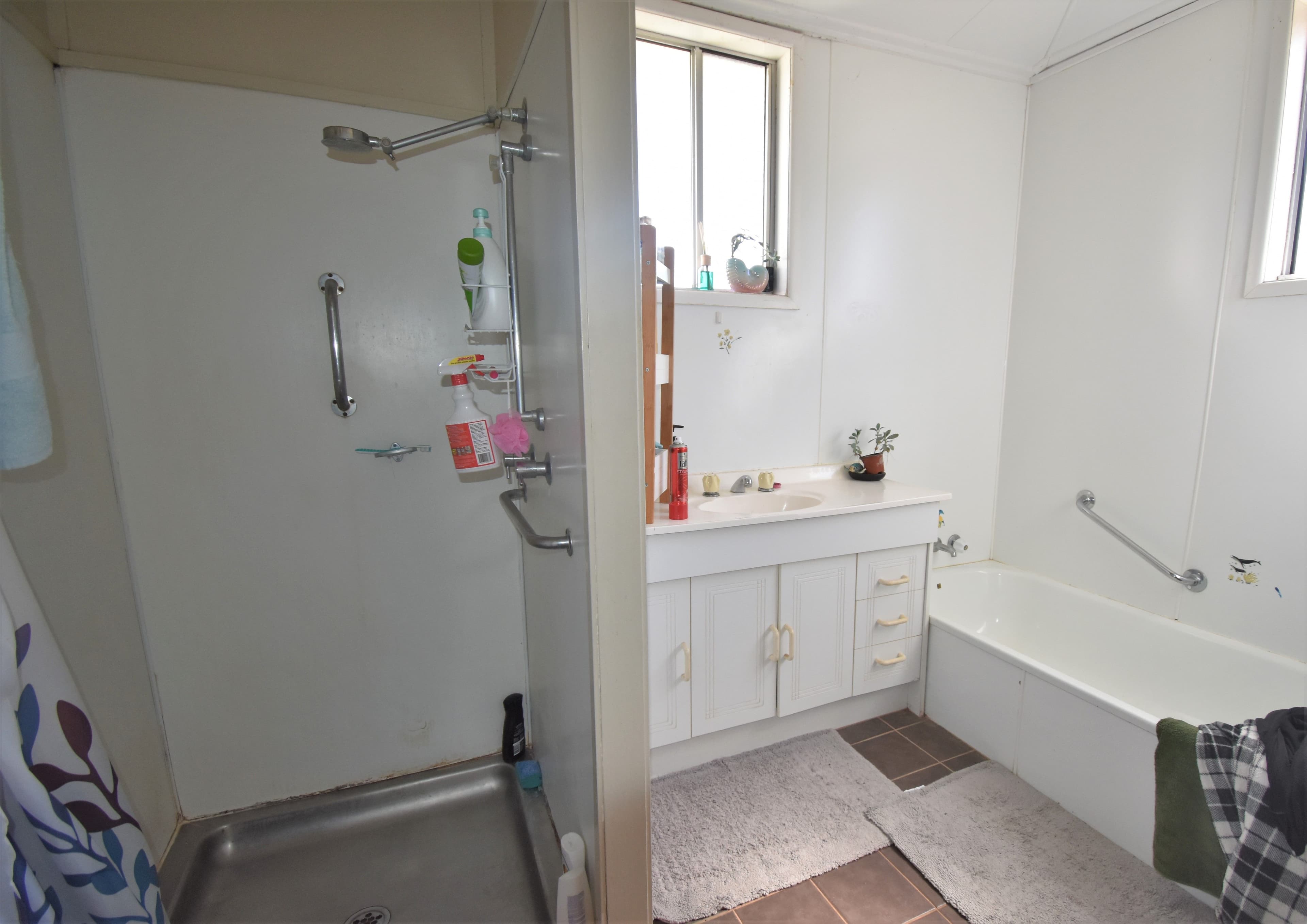 163 Emu Street, Longreach QLD 4730, Longreach - Thumbnail 6