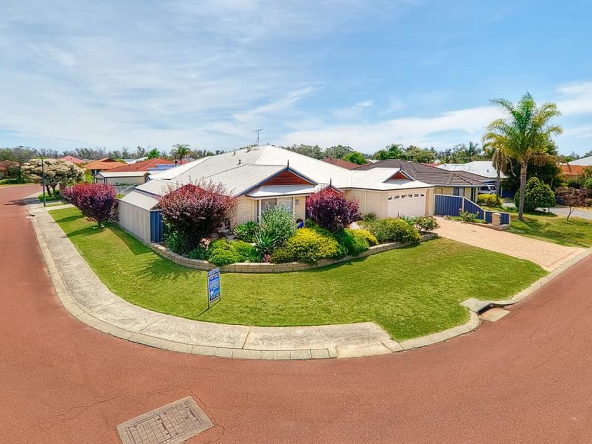 1 Clover Crescent, BUSSELTON, Busselton - Thumbnail 4