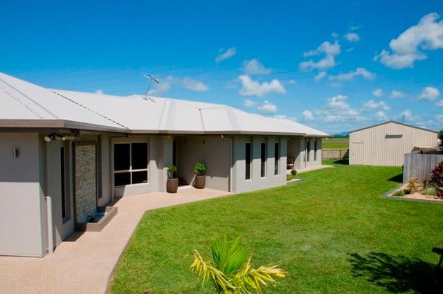 26 Cinnamon Drive, GLENELLA QLD 4740, Glenella - Thumbnail 2