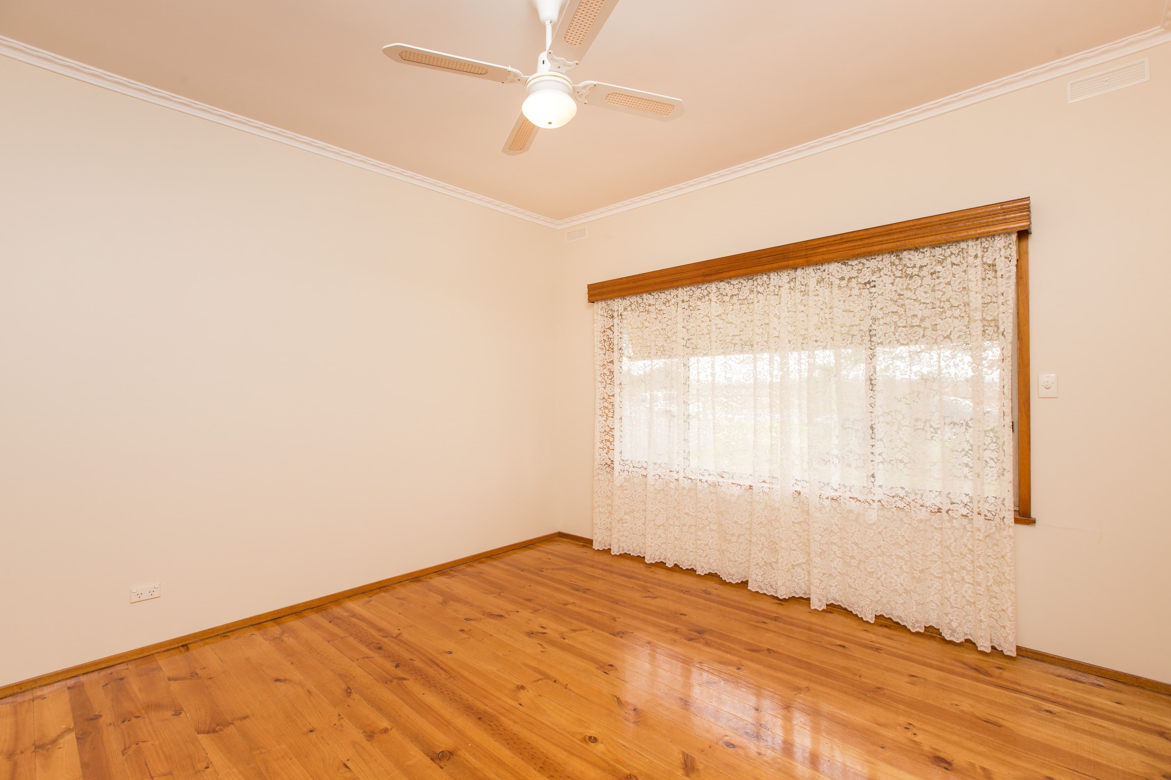 58 Main Avenue South, Merbein VIC 3505, Merbein - Thumbnail 5