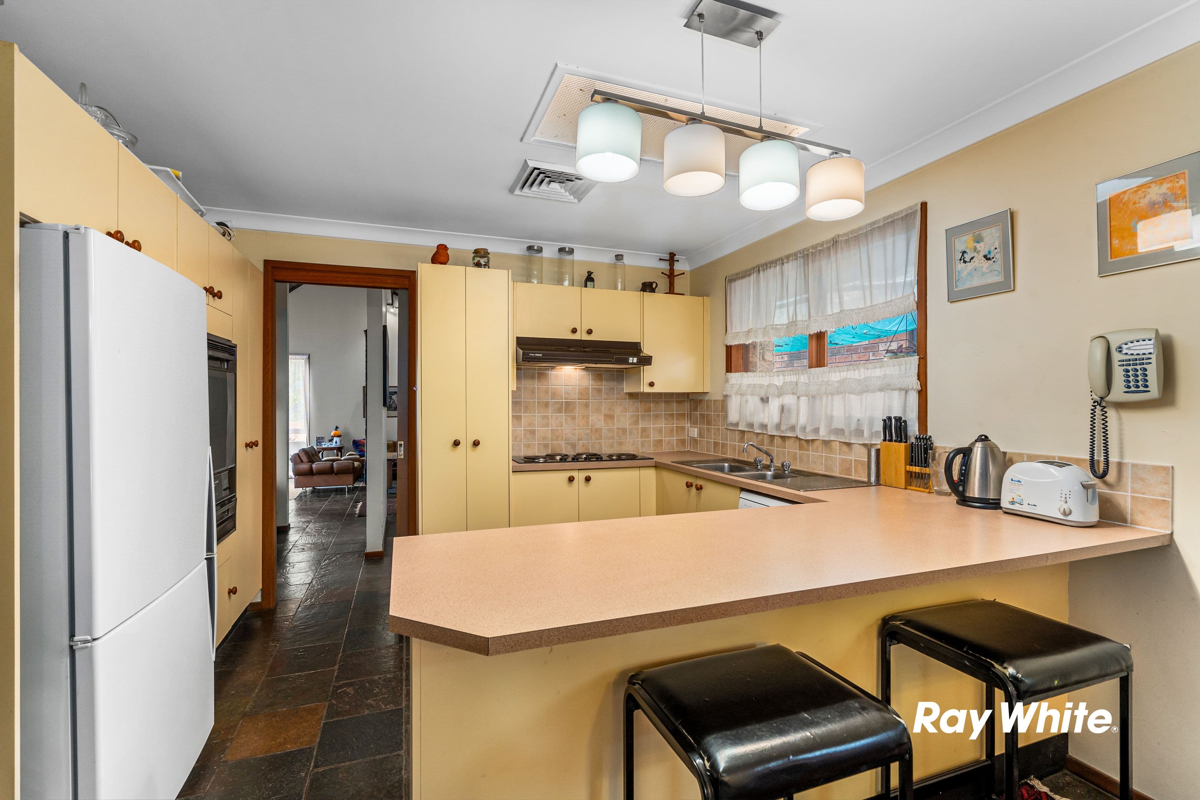 4 Fallon Close, Quakers Hill NSW 2763, Quakers Hill - Thumbnail 2