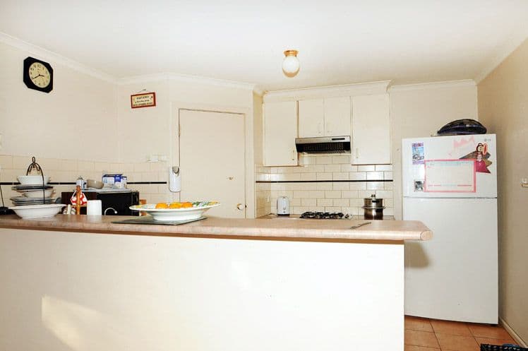 118 Rosemary Crescent, Frankston North VIC 3200, Frankston North - Thumbnail 2