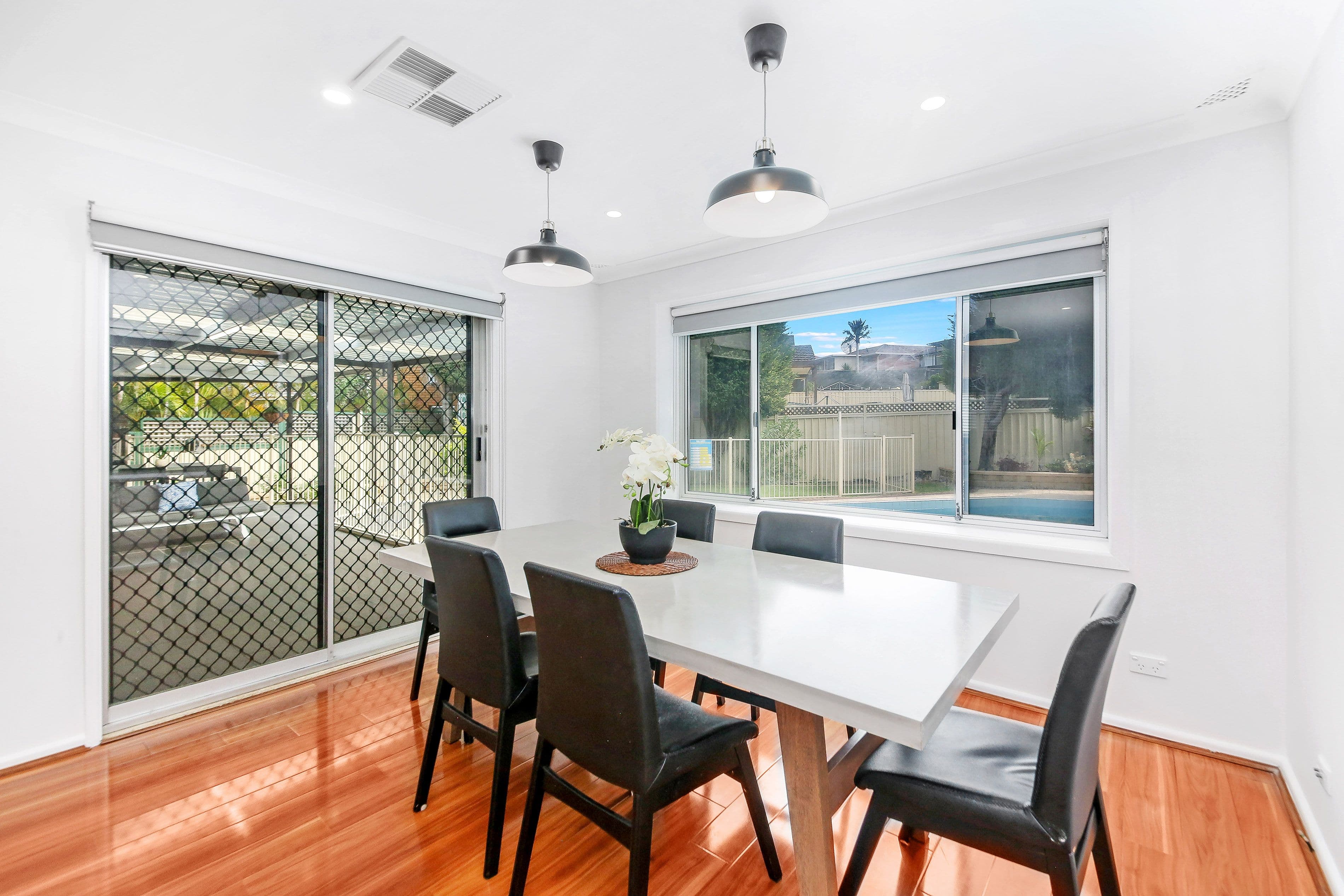 15 Lincoln Road, Georges Hall NSW 2198, Georges Hall - Thumbnail 5