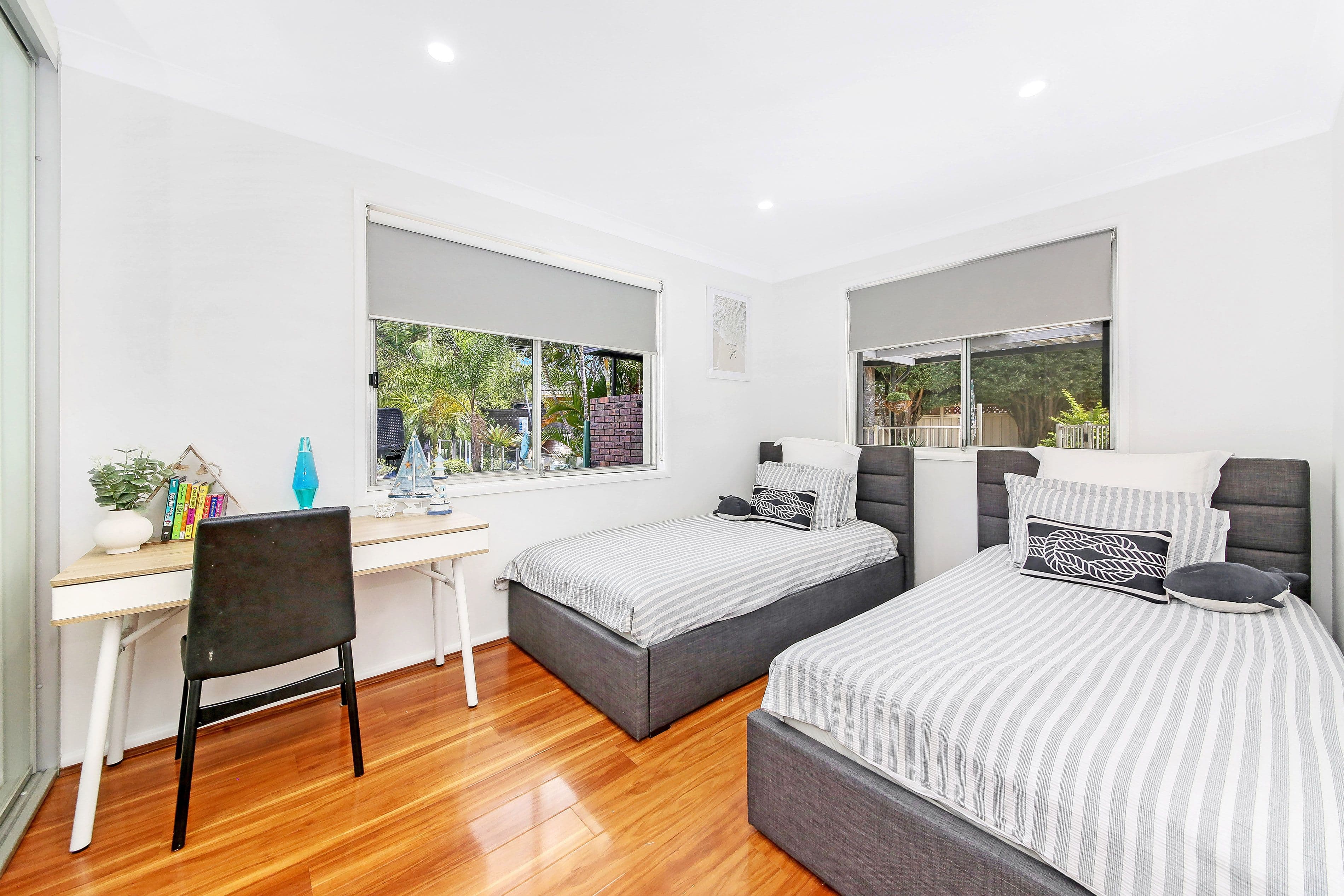 15 Lincoln Road, Georges Hall NSW 2198, Georges Hall - Thumbnail 7