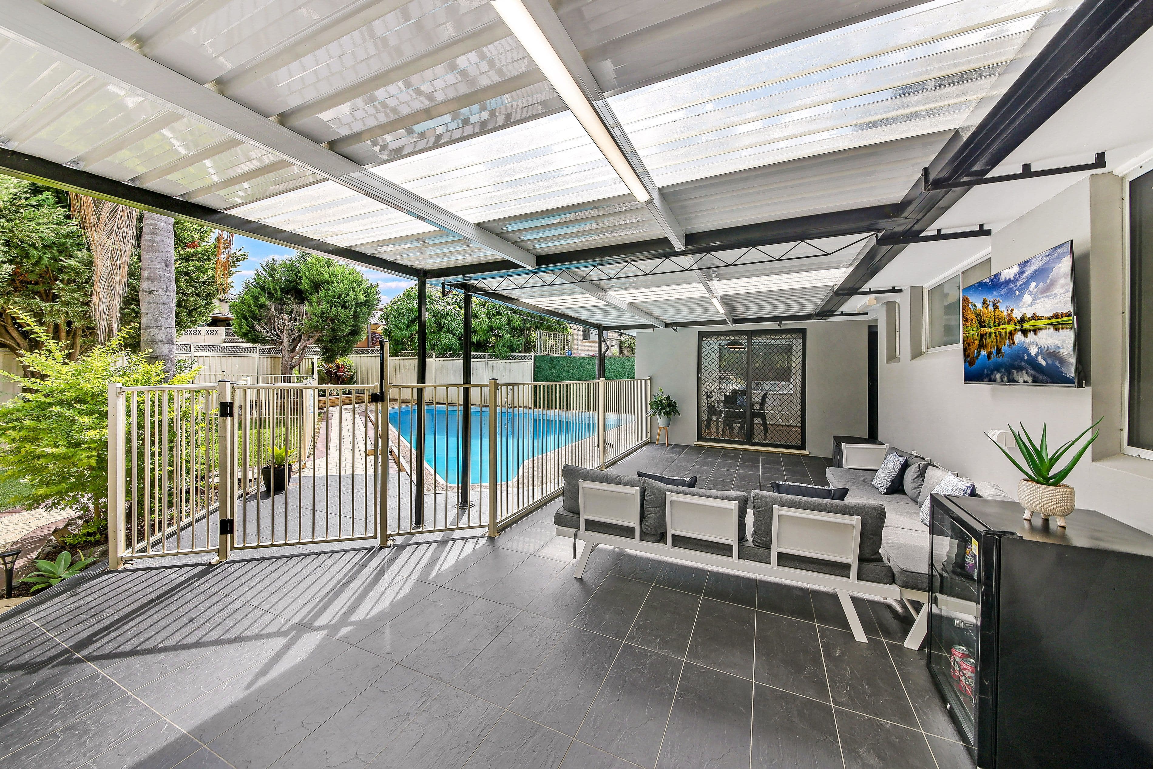 15 Lincoln Road, Georges Hall NSW 2198, Georges Hall - Thumbnail 8
