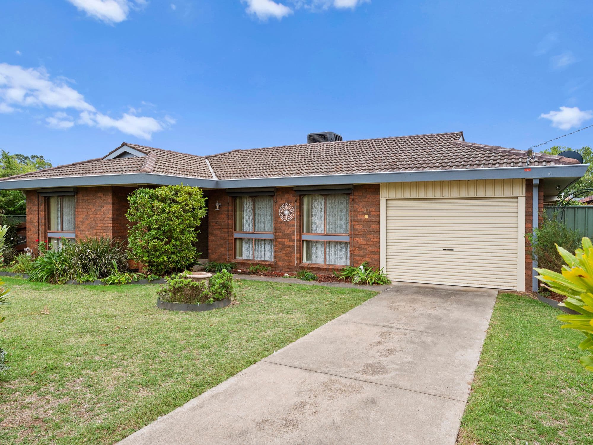 30 Monds Avenue, Benalla VIC 3672, Benalla - Image 1