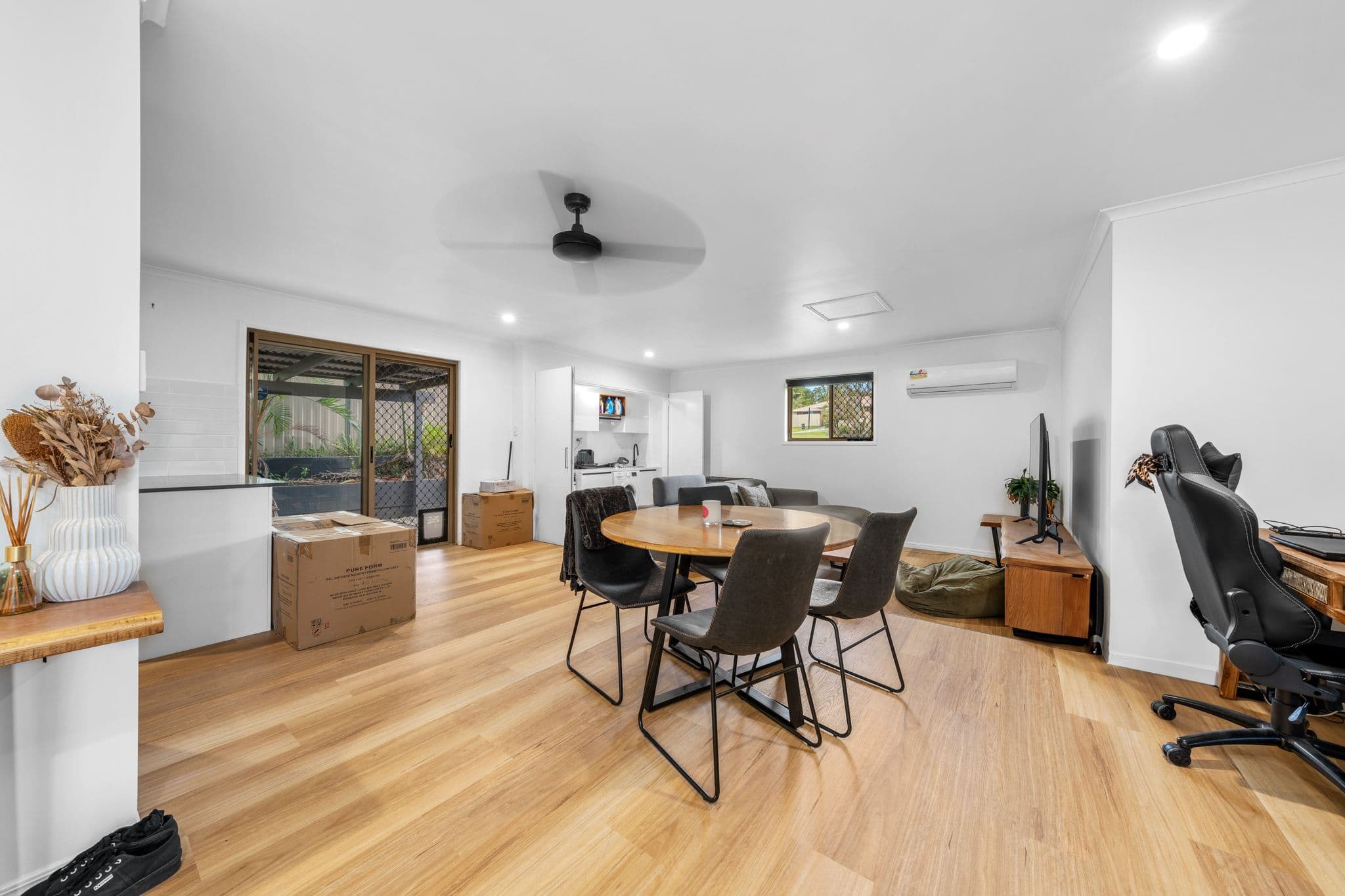 1 Bexley Place, Helensvale QLD 4212, Helensvale - Thumbnail 2